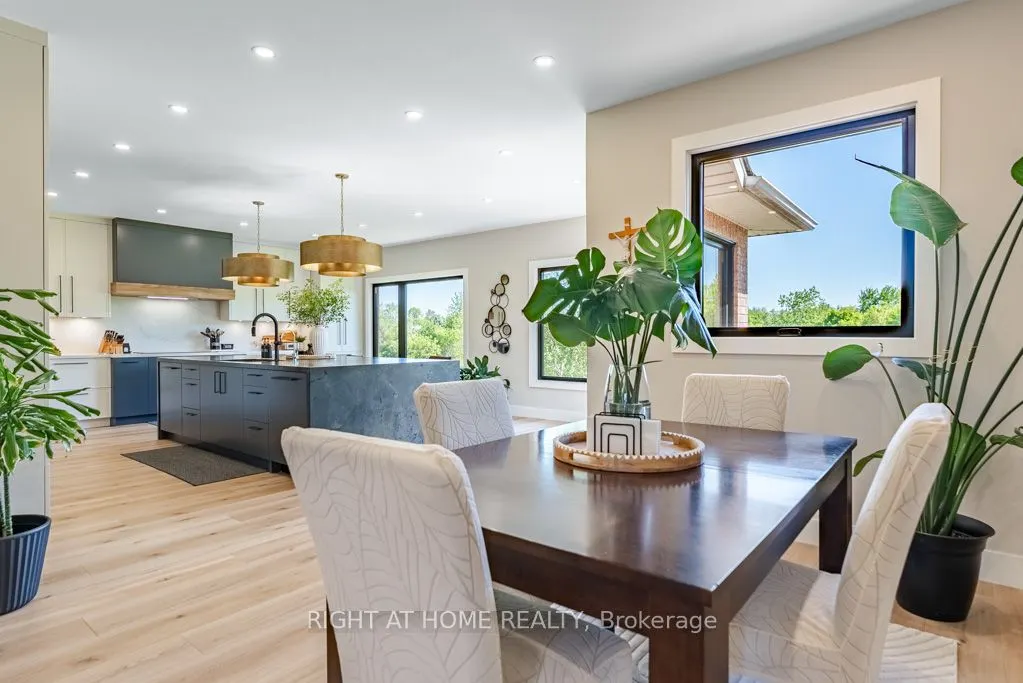 11 Settlers Court