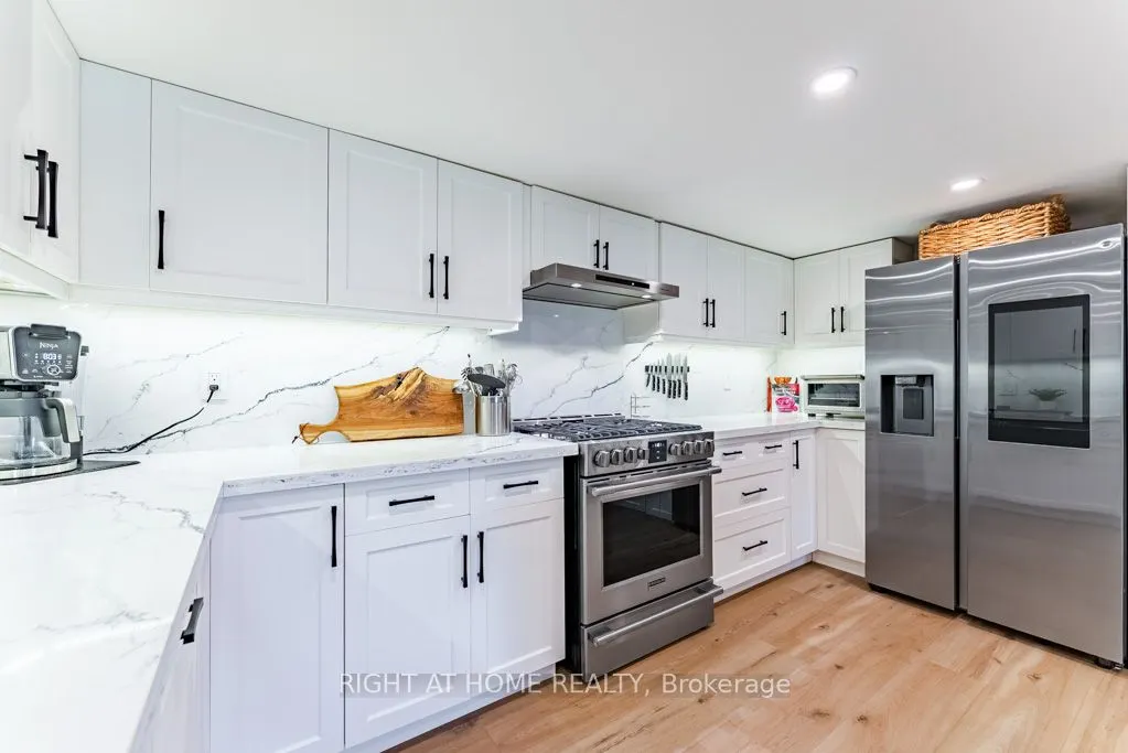 11 Settlers Court