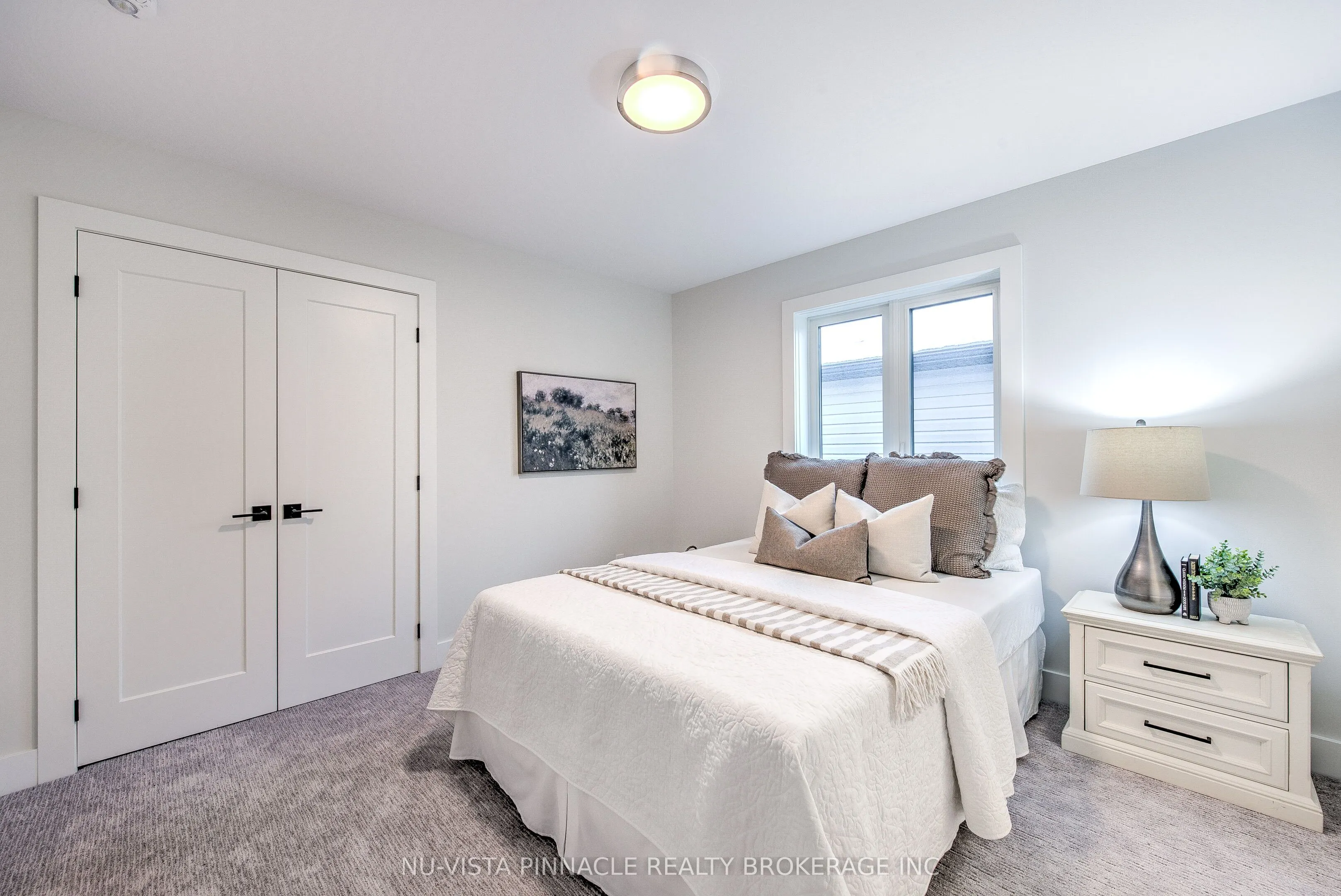 260 CRESTVIEW Drive