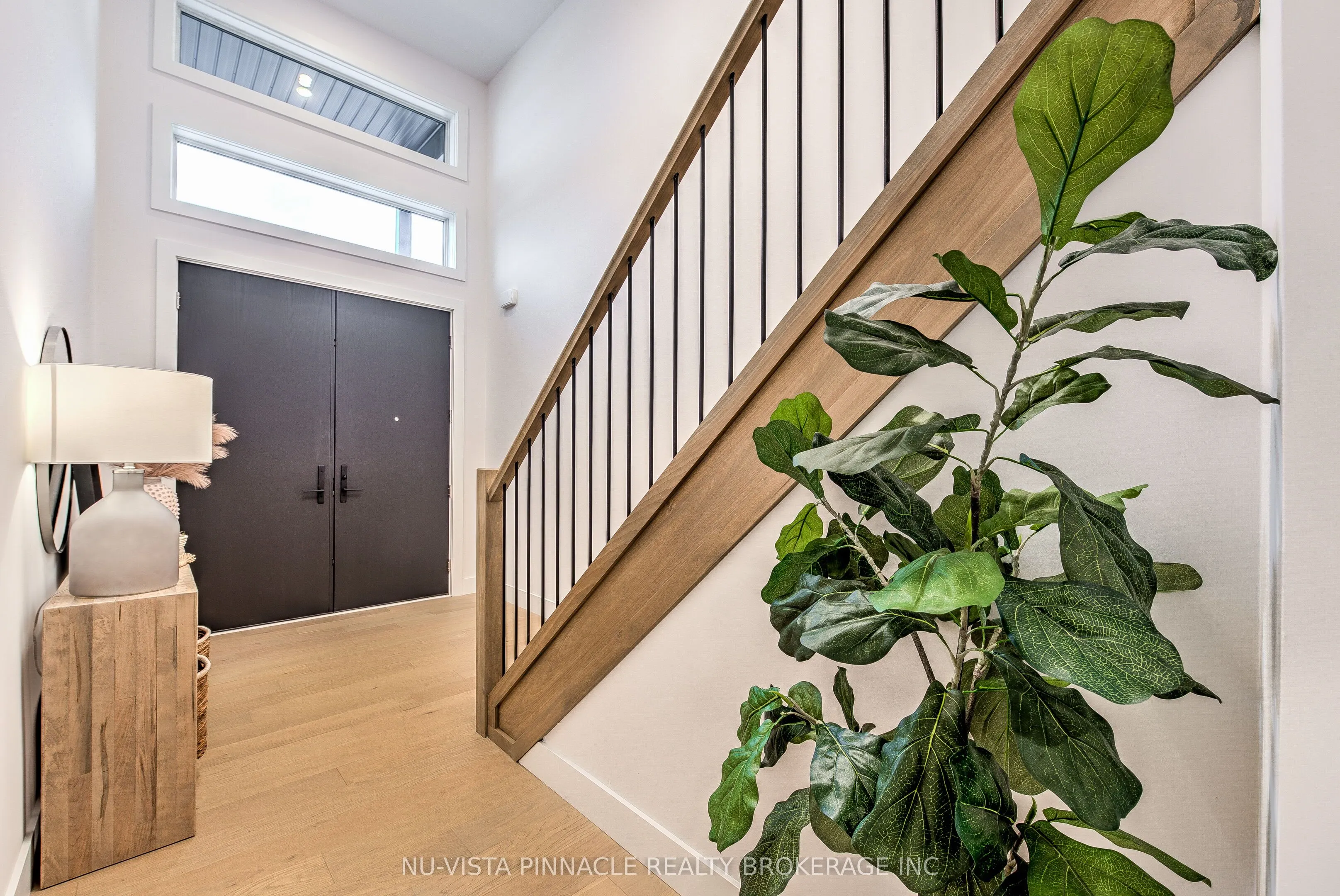 260 CRESTVIEW Drive