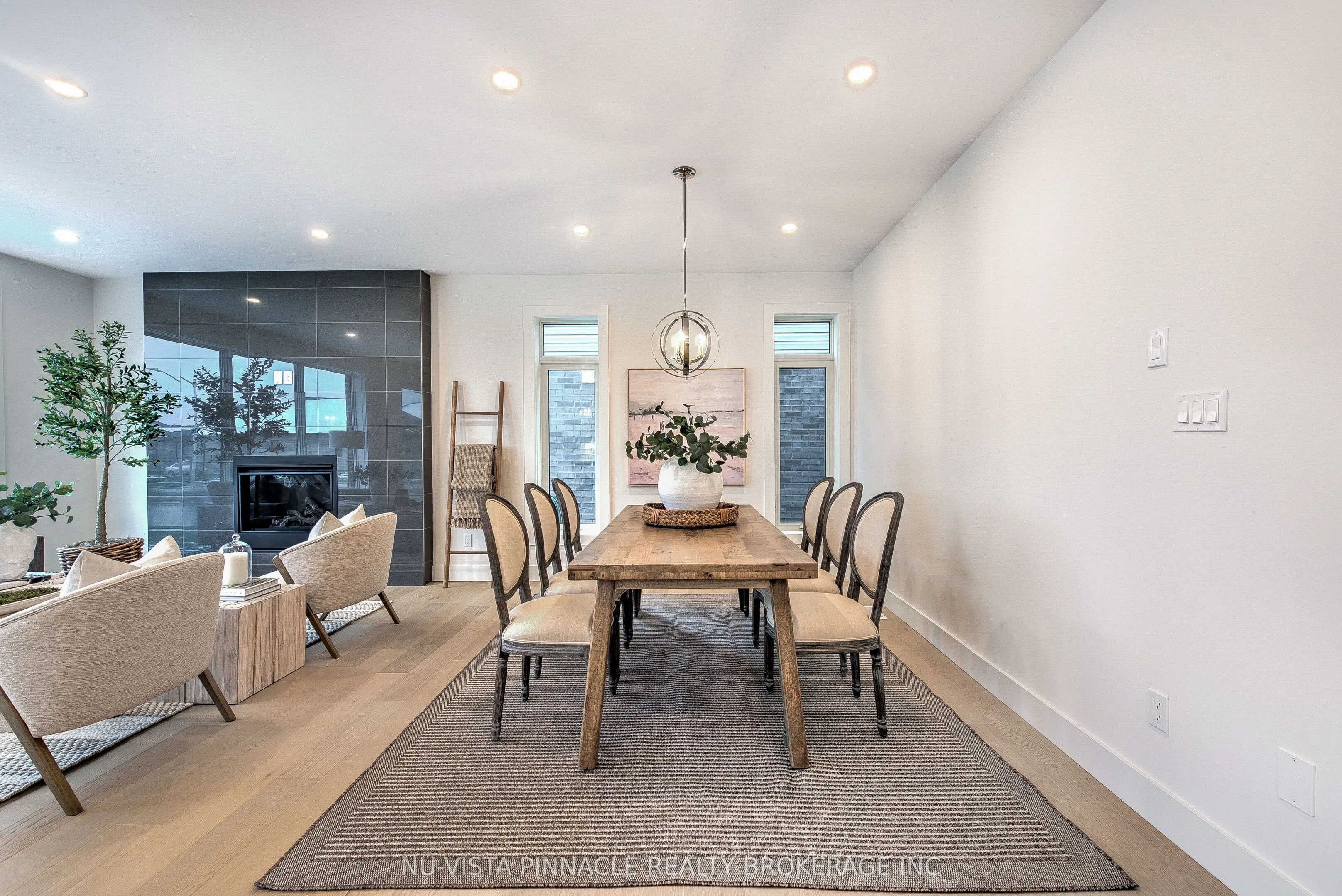 260 CRESTVIEW Drive