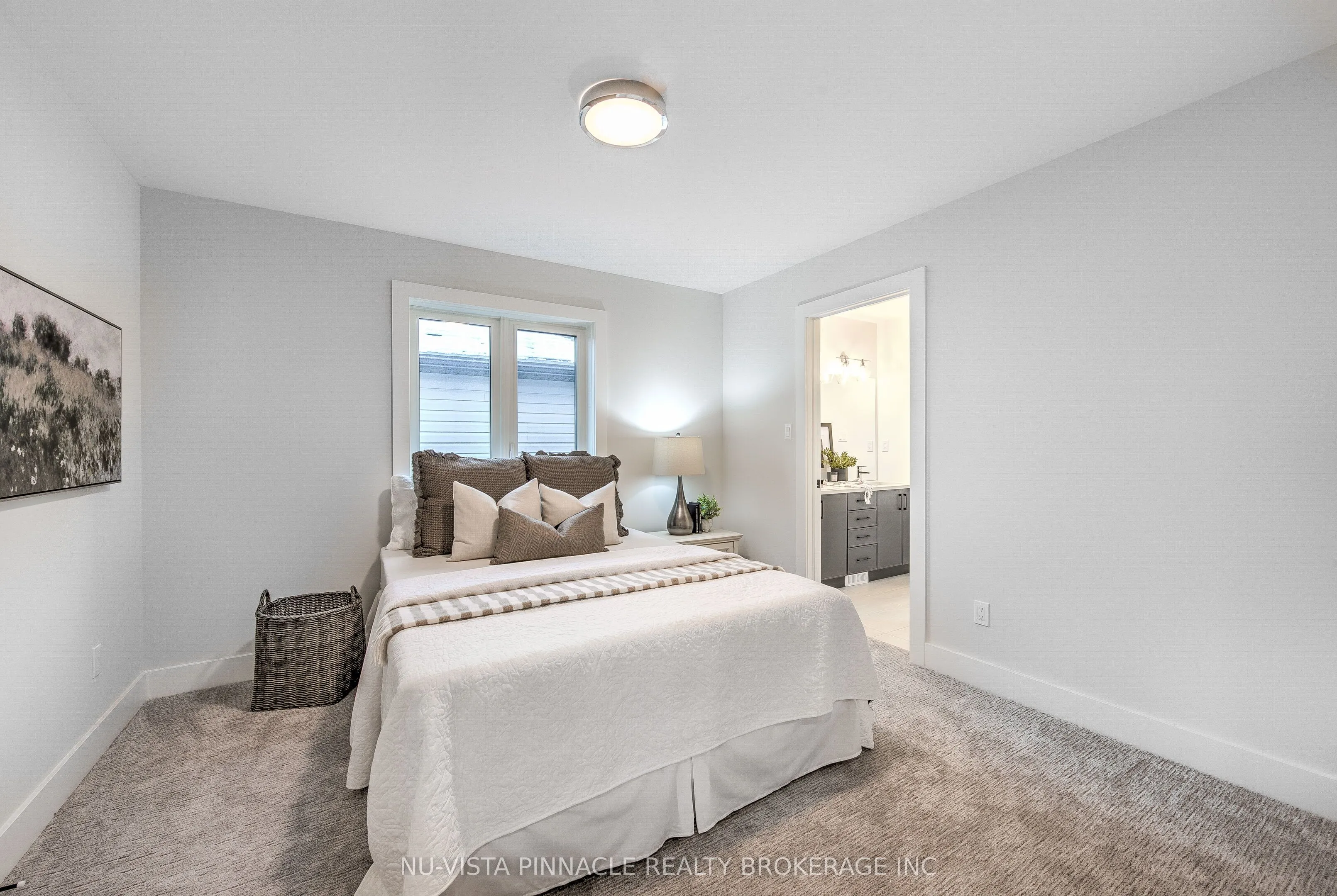 260 CRESTVIEW Drive
