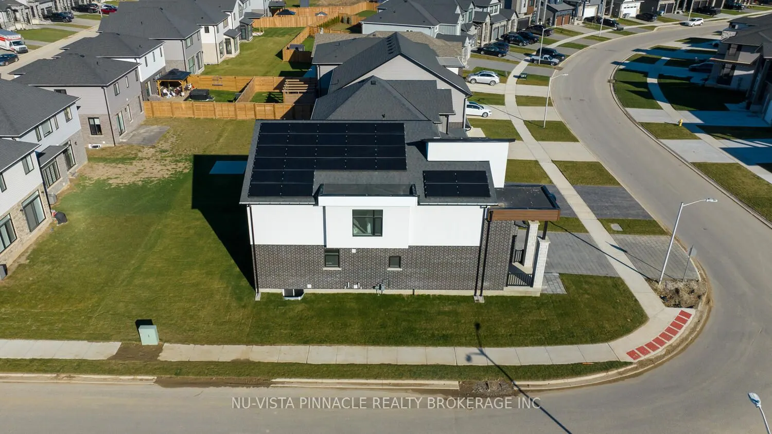 260 CRESTVIEW Drive