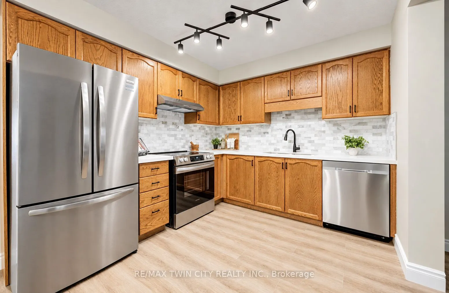 457 Annapolis Court