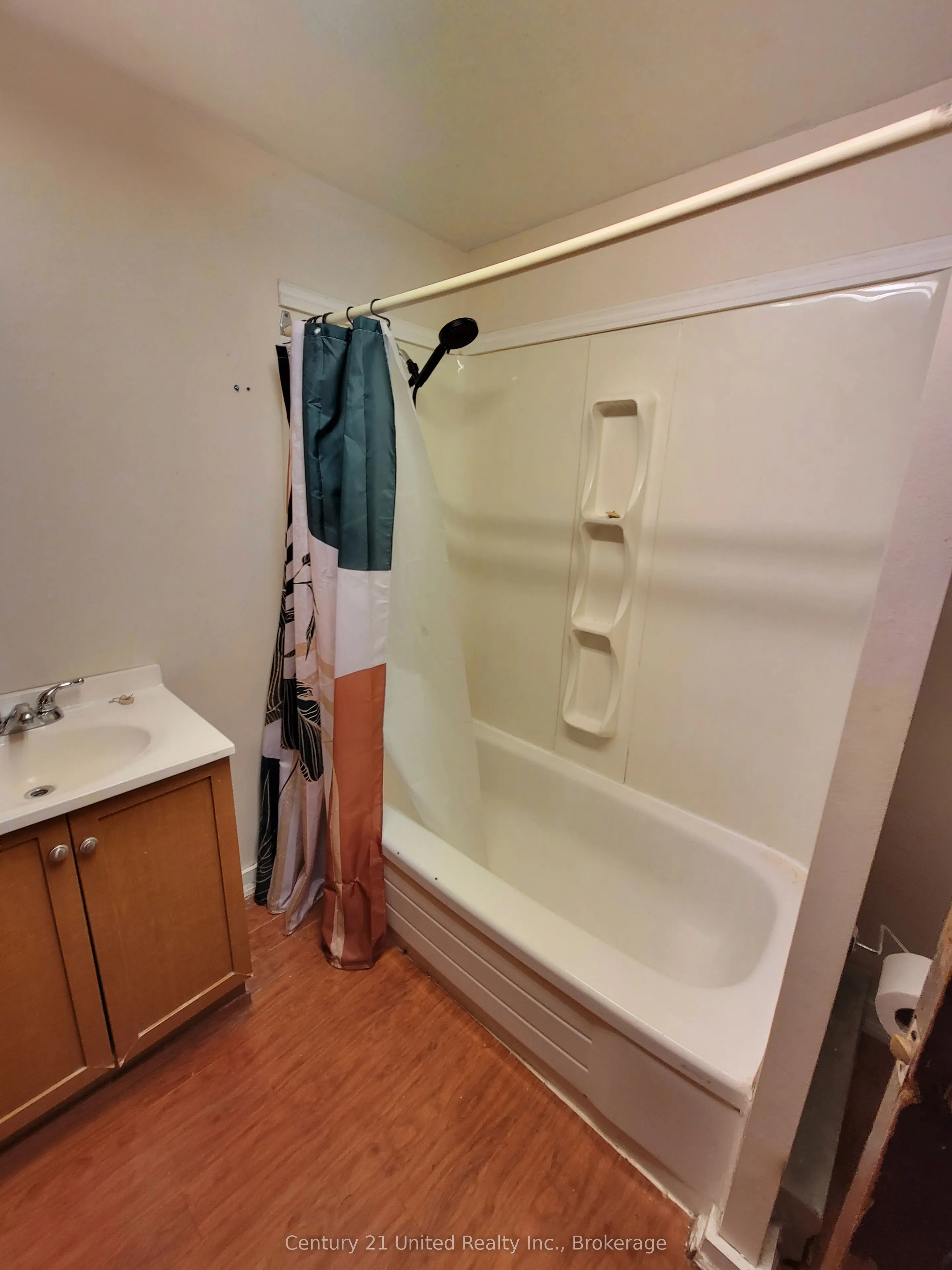384 1/2 George Street N #D