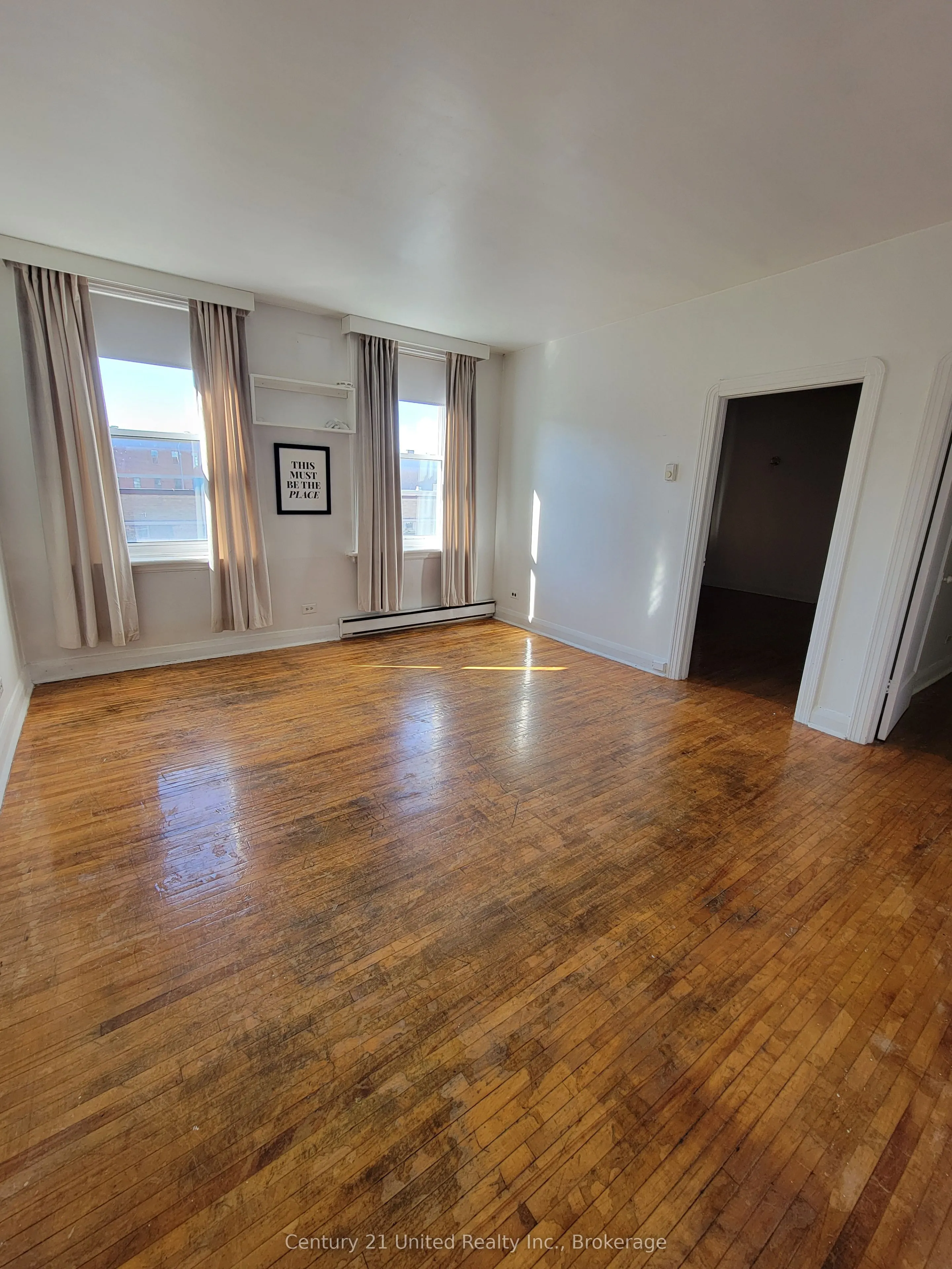 384 1/2 George Street N #4