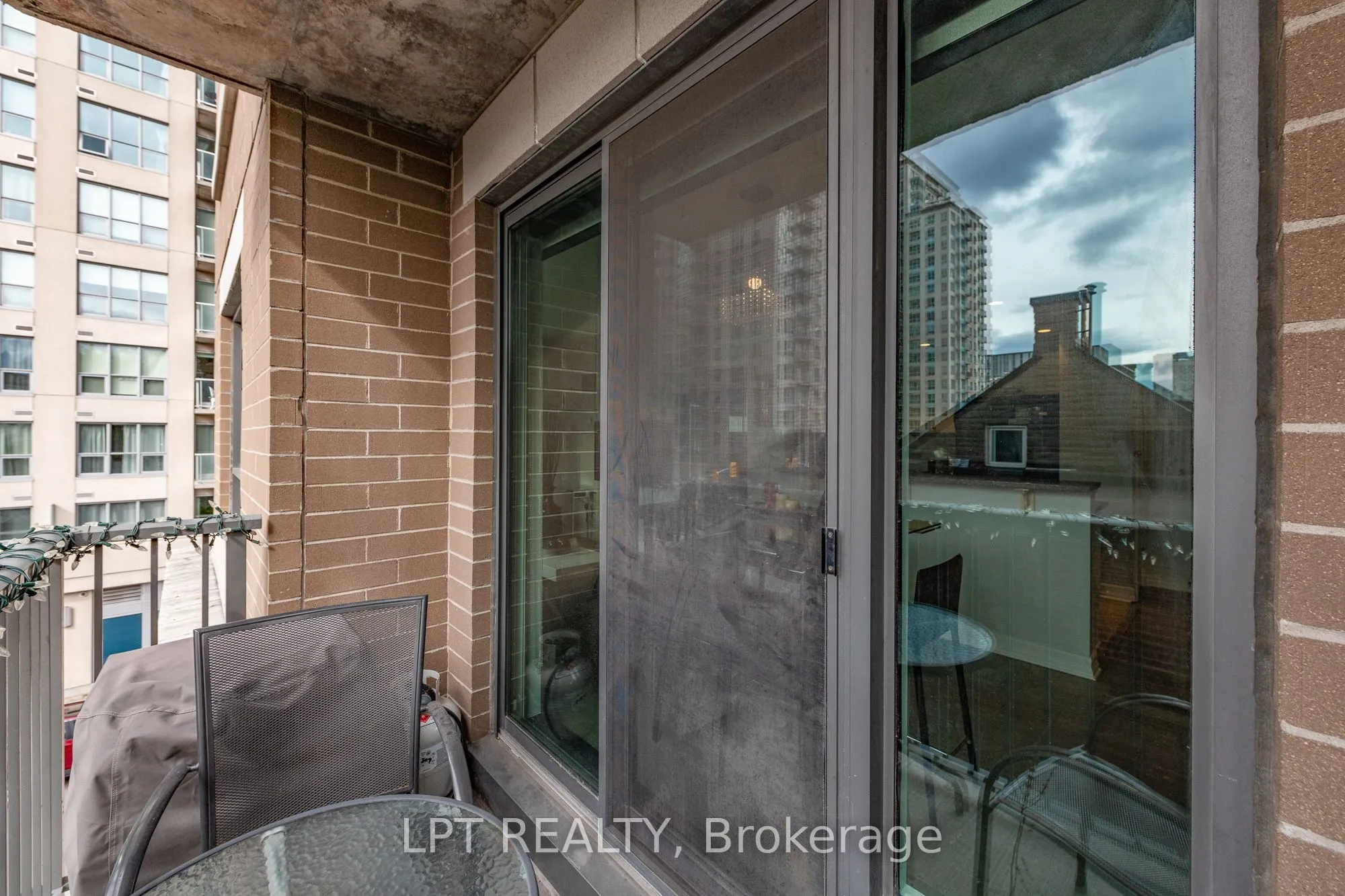 200 Besserer Street #305