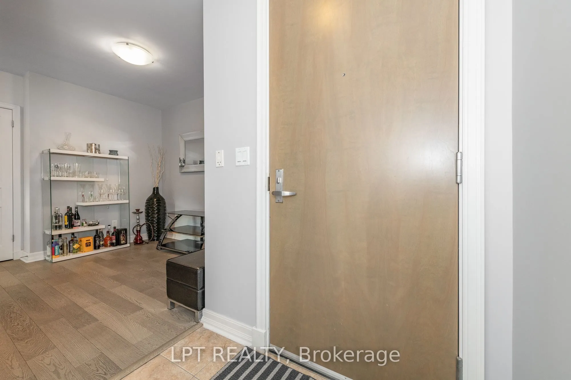 200 Besserer Street #305