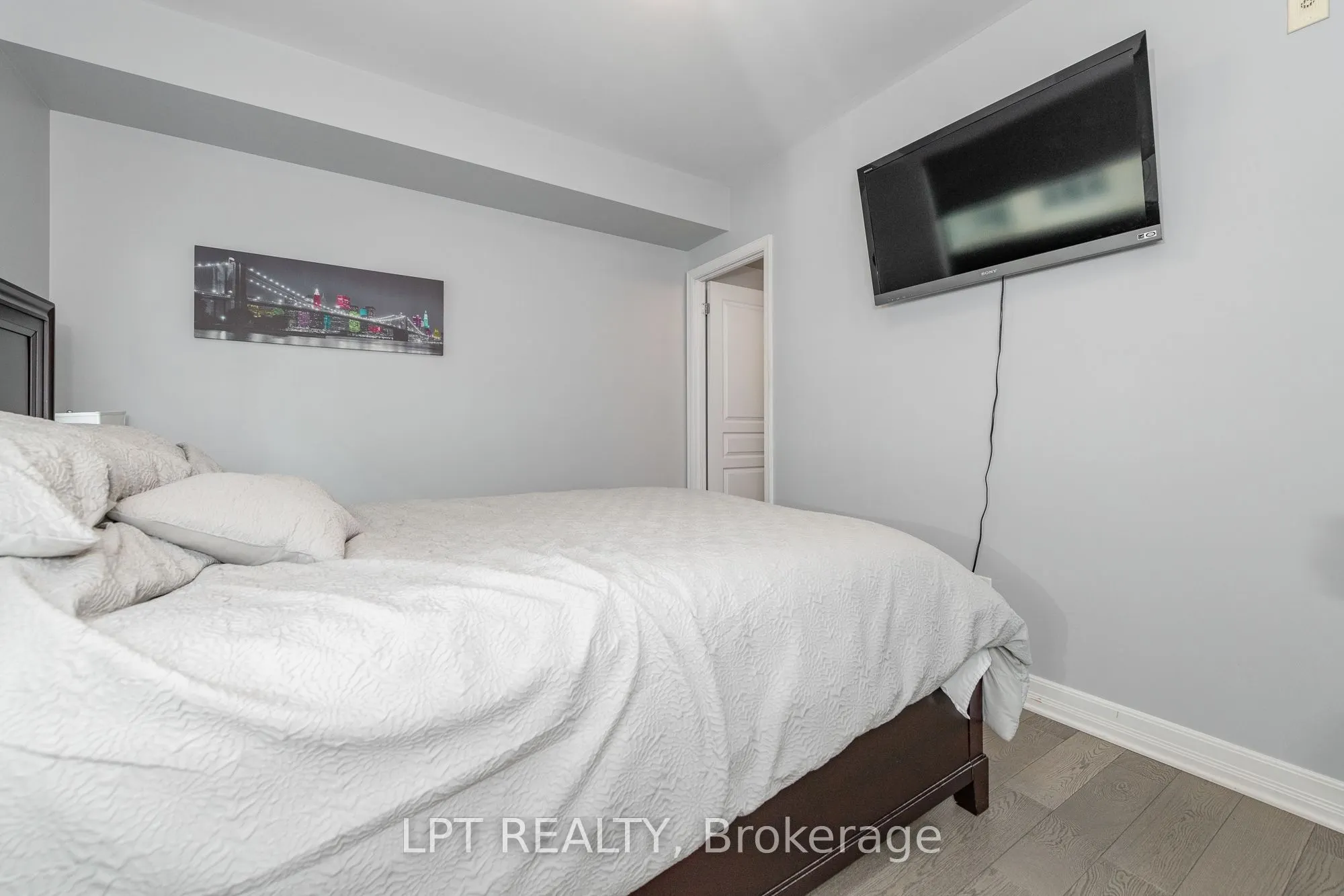 200 Besserer Street #305