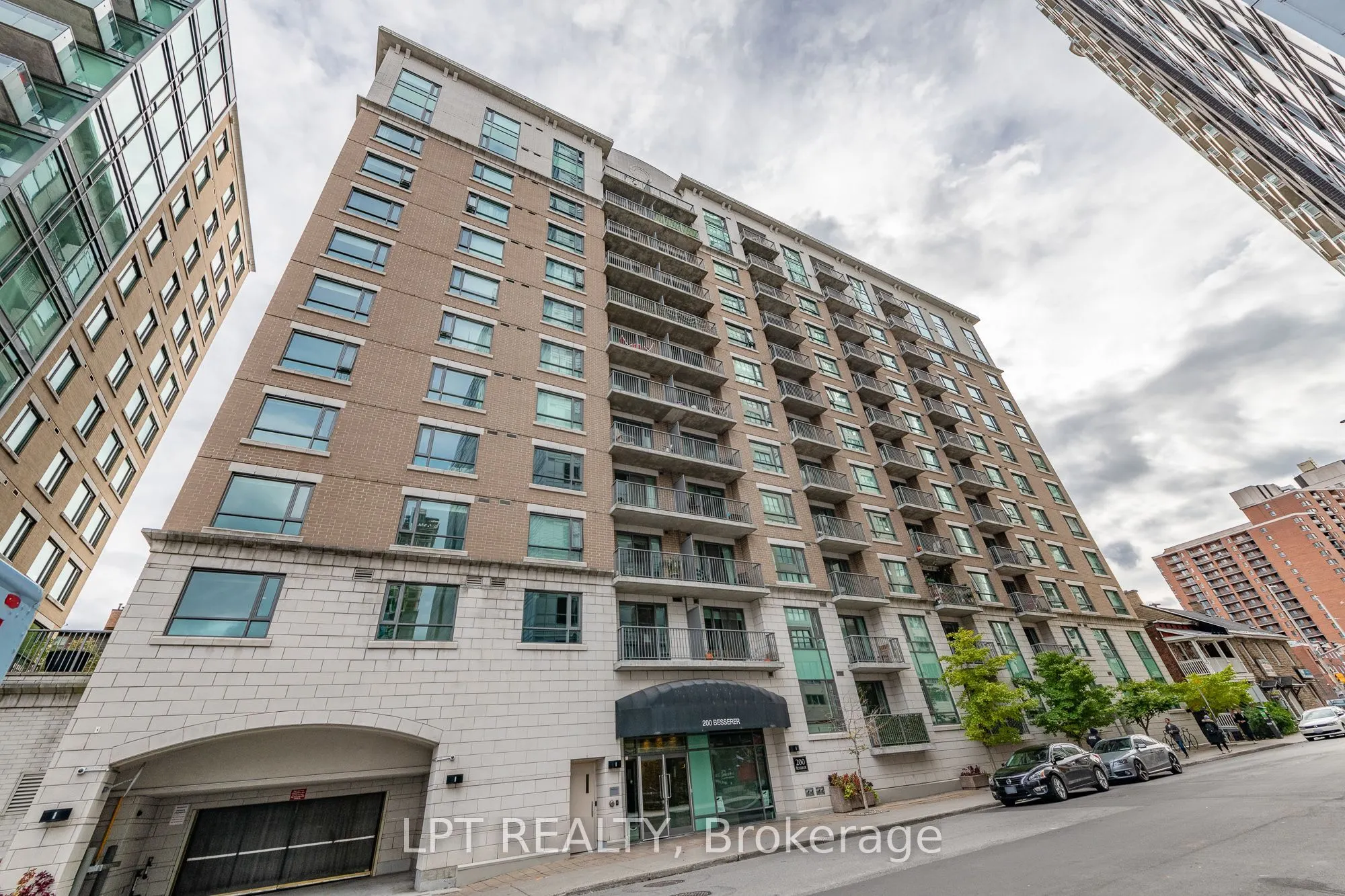 200 Besserer Street #305