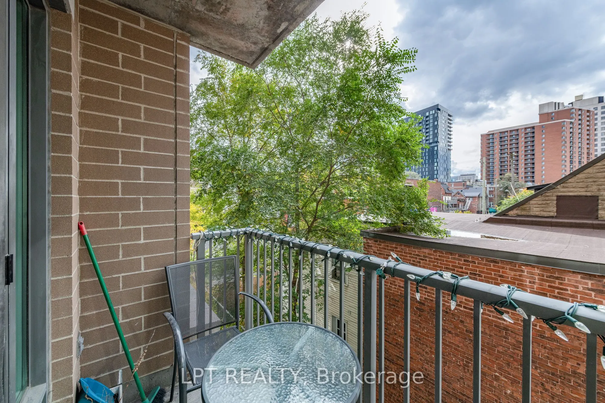 200 Besserer Street #305
