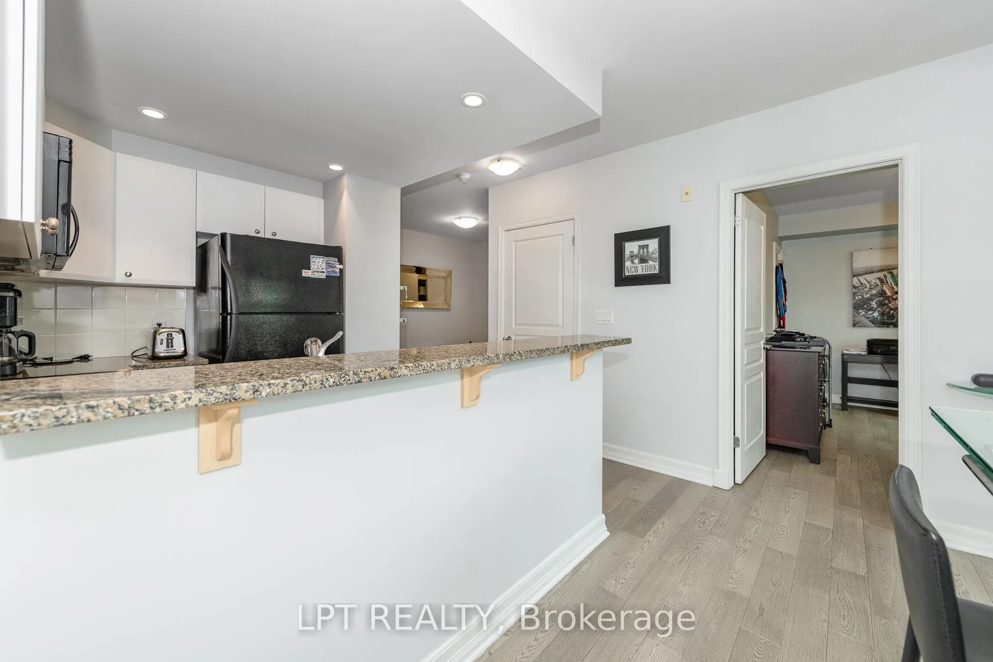 200 Besserer Street #305