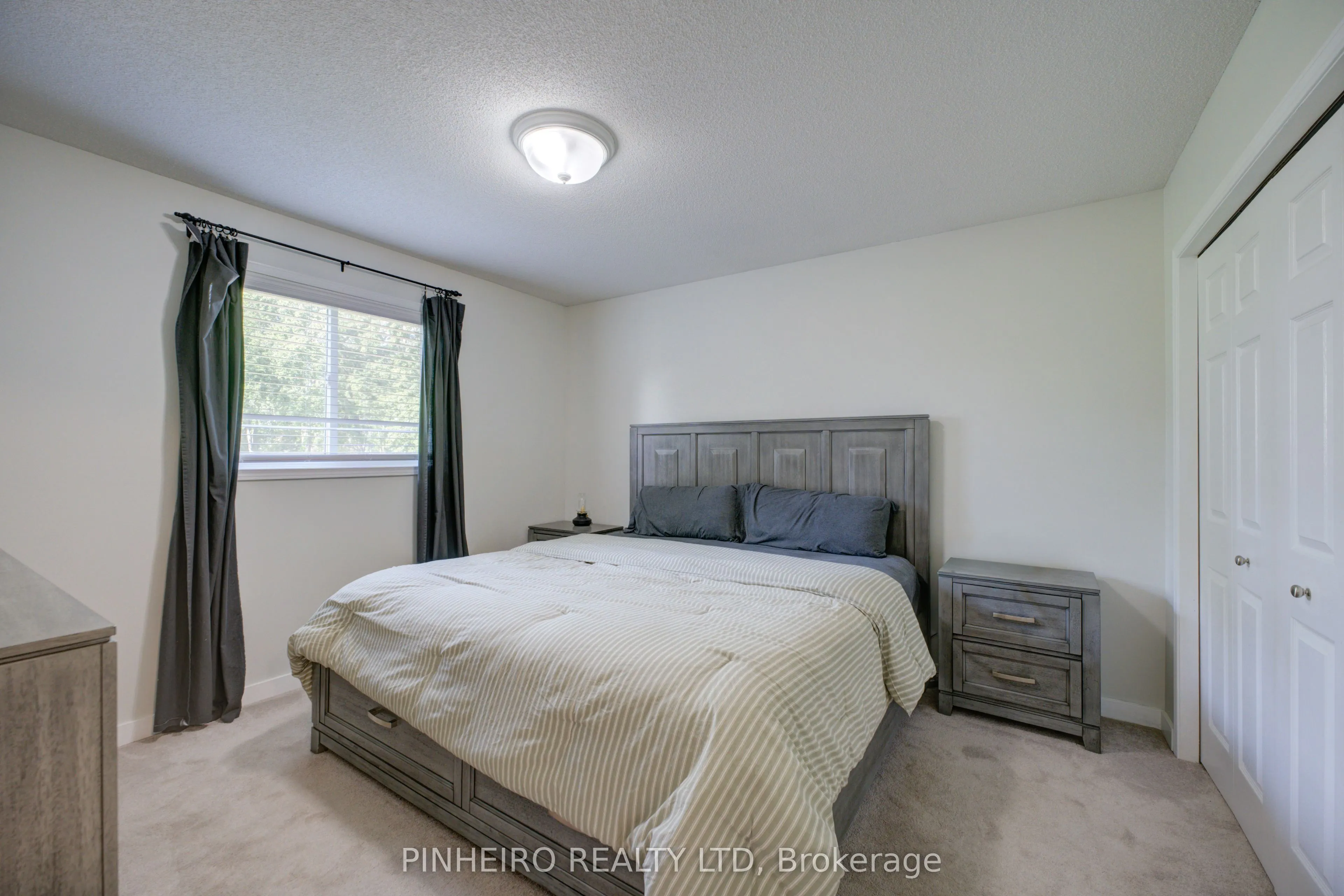 42 HICKORY Boulevard W
