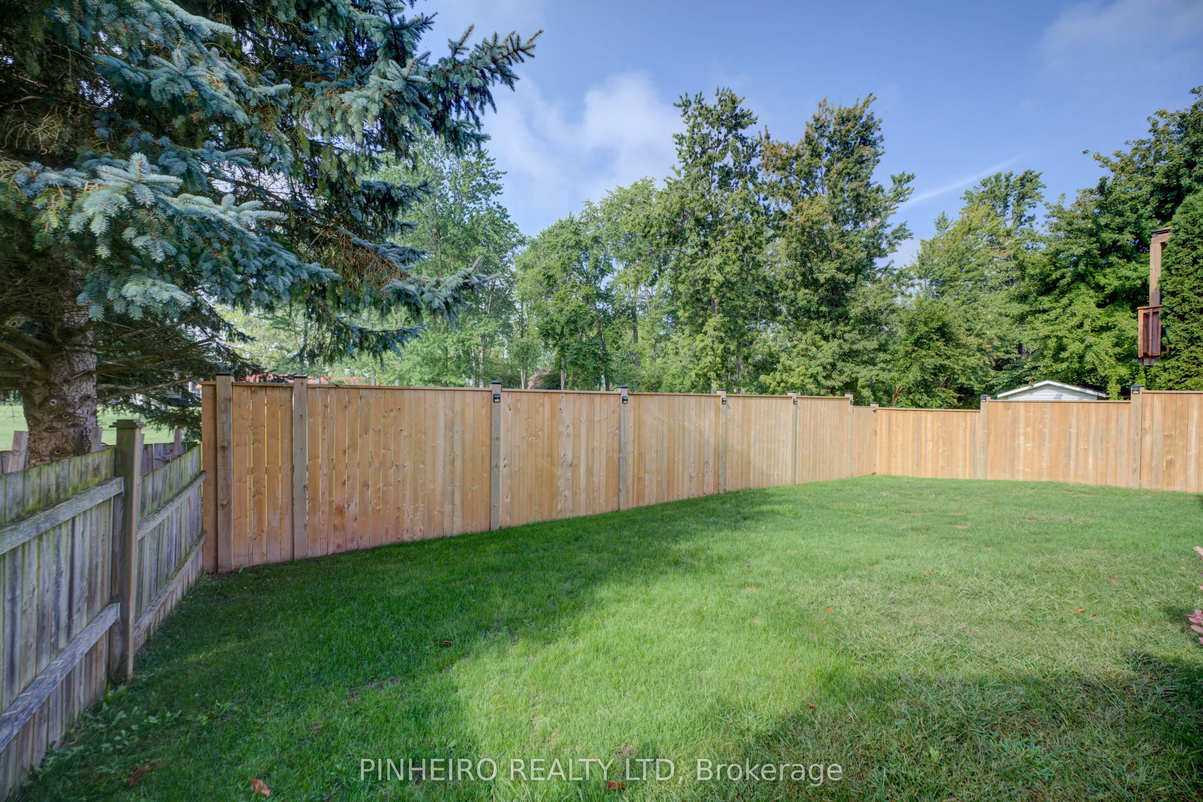 42 HICKORY Boulevard W