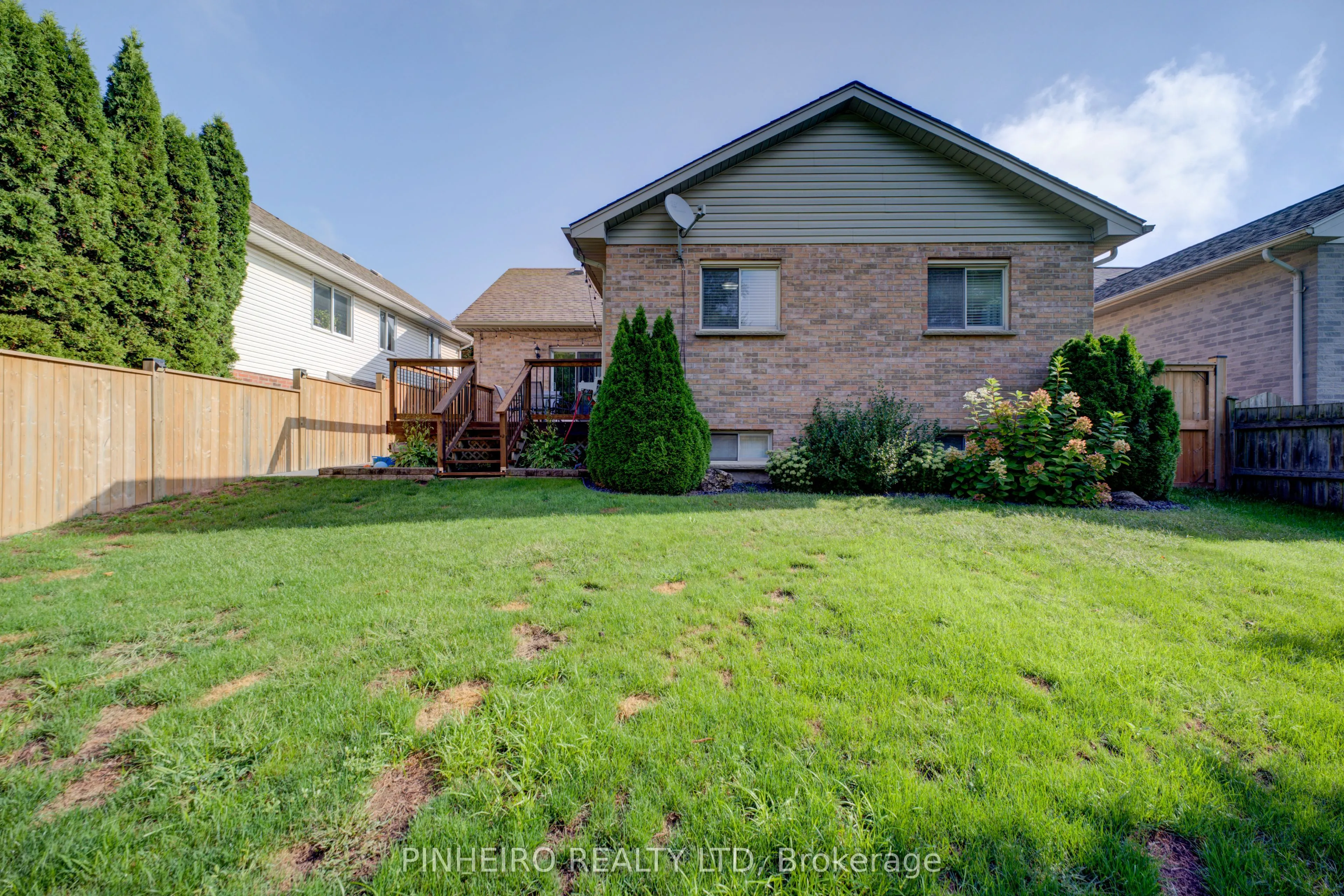 42 HICKORY Boulevard W