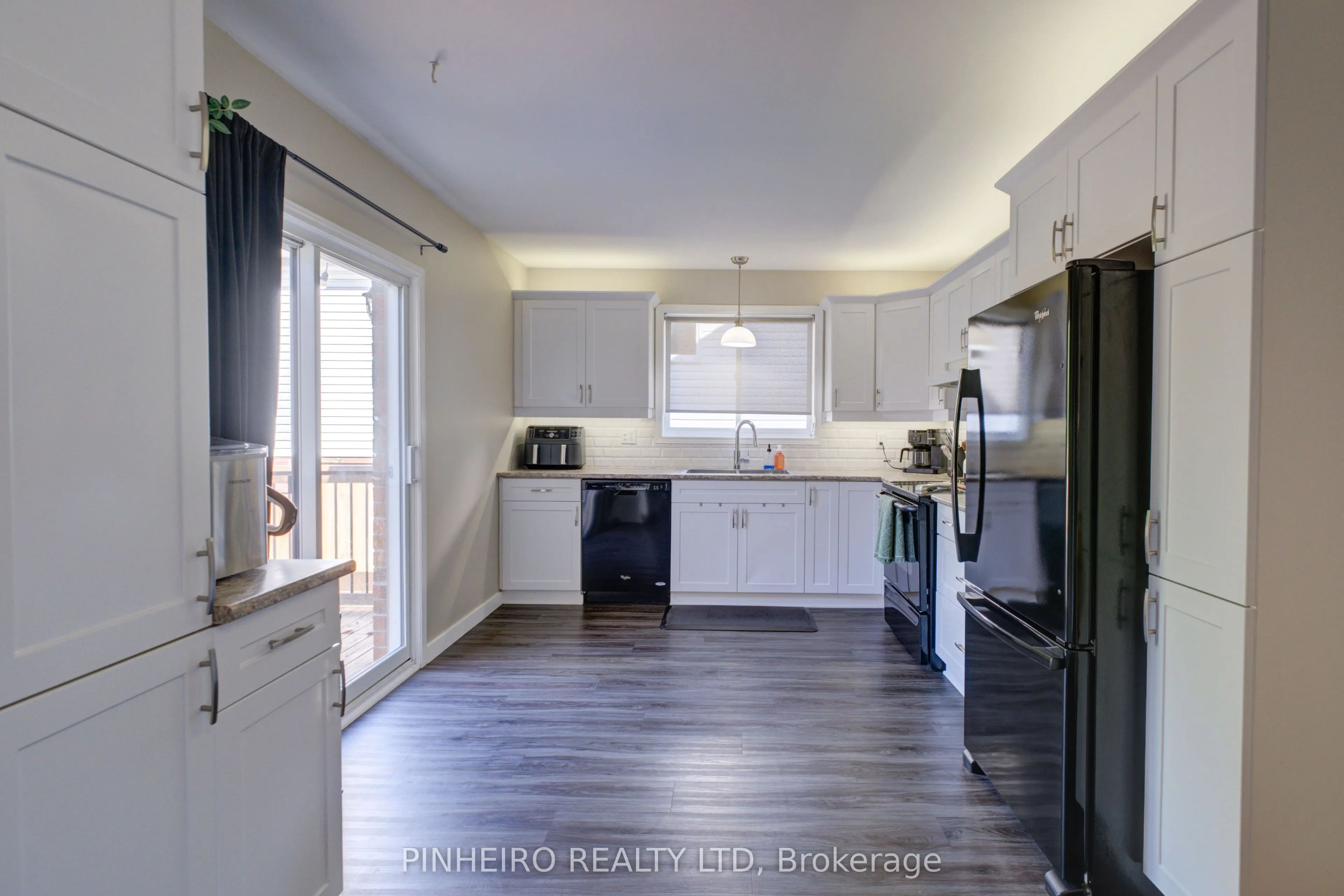 42 HICKORY Boulevard W