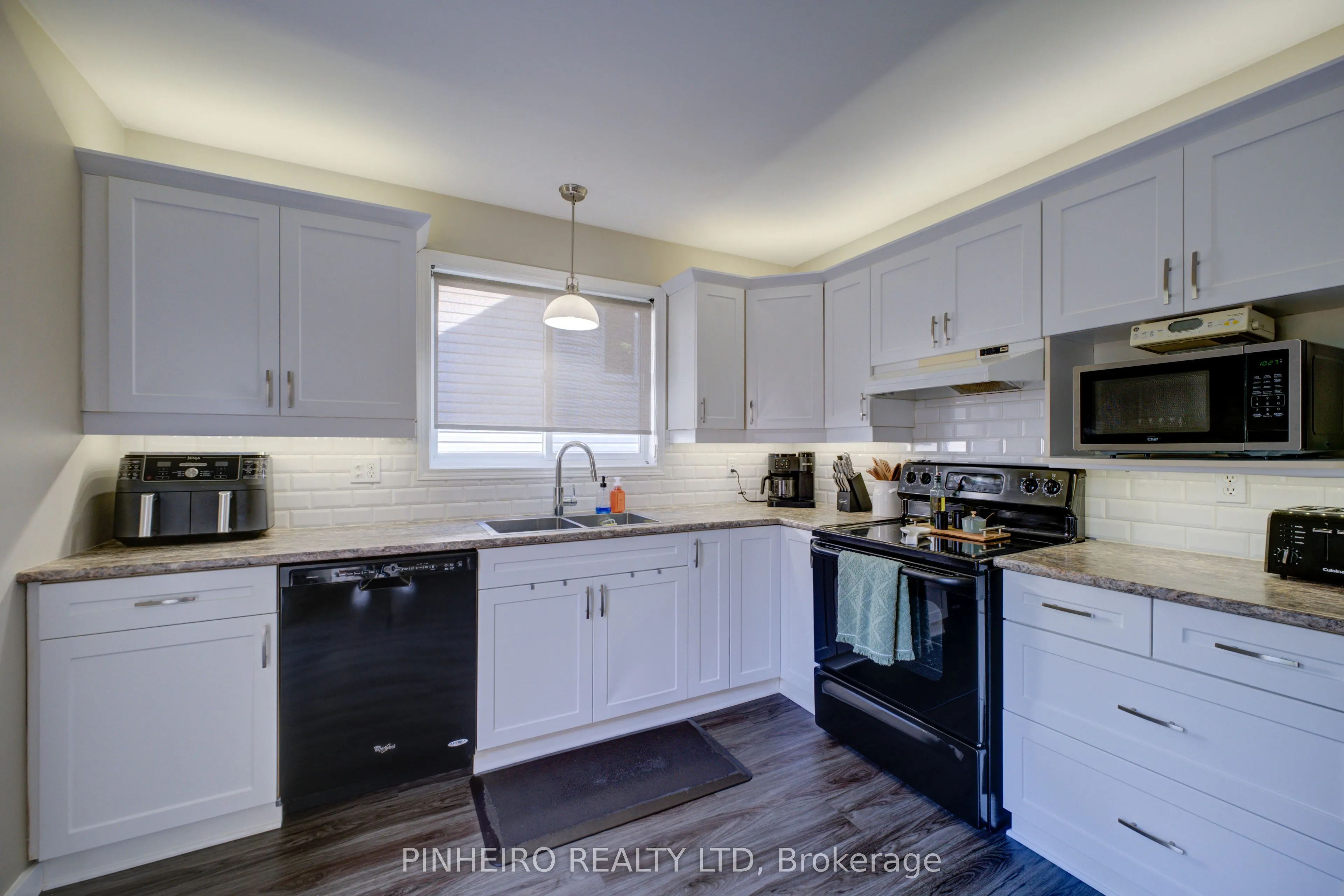 42 HICKORY Boulevard W
