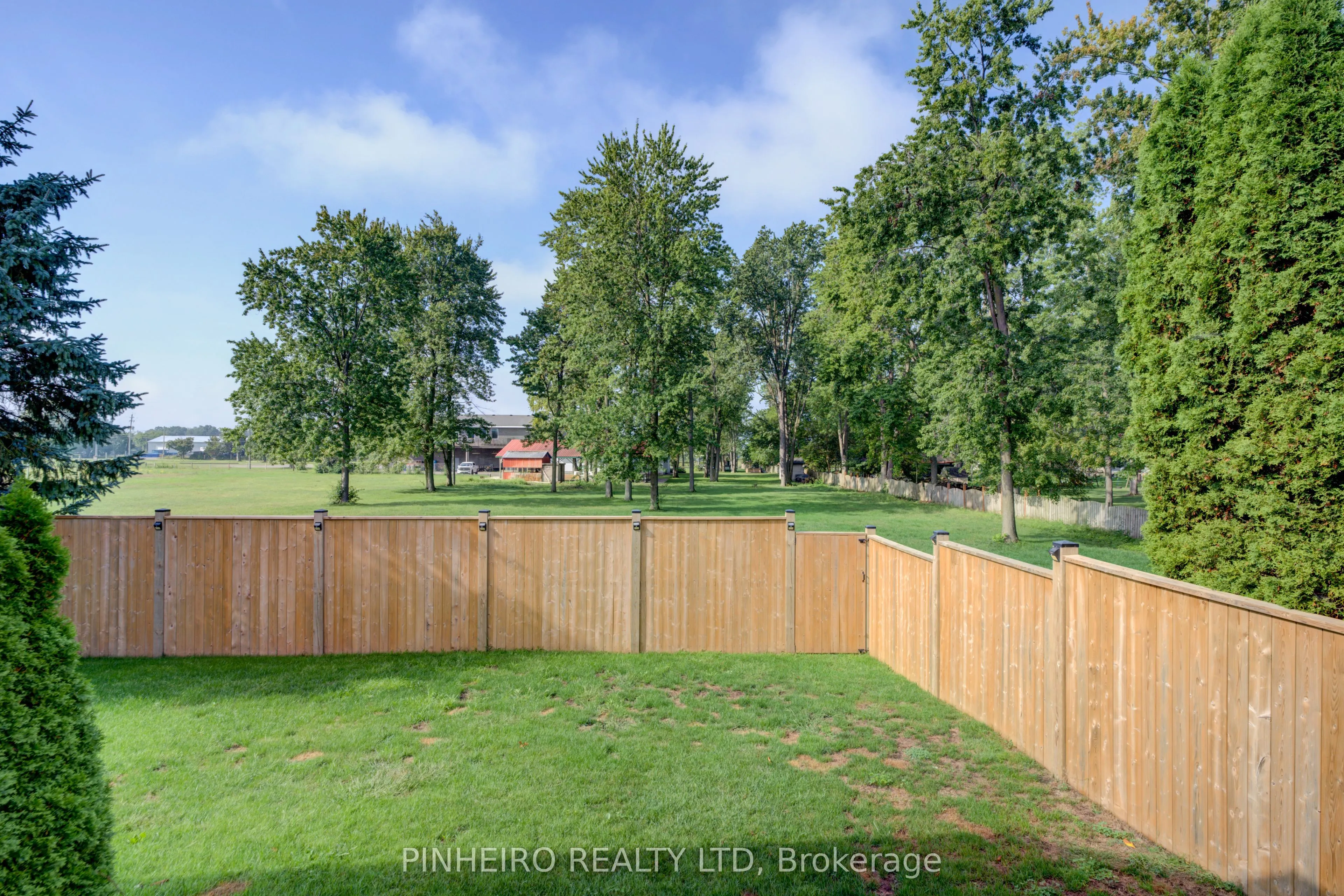 42 HICKORY Boulevard W