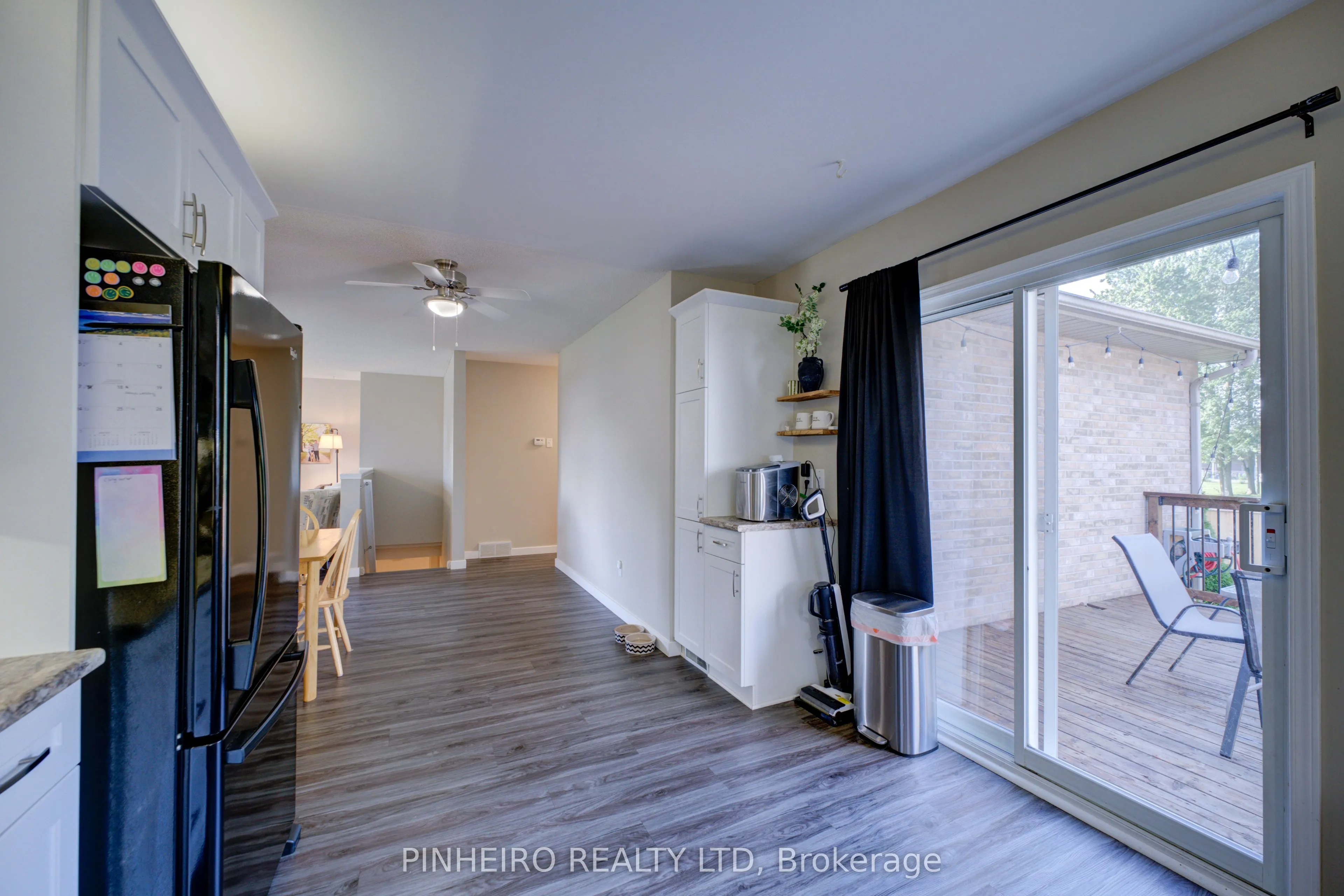 42 HICKORY Boulevard W