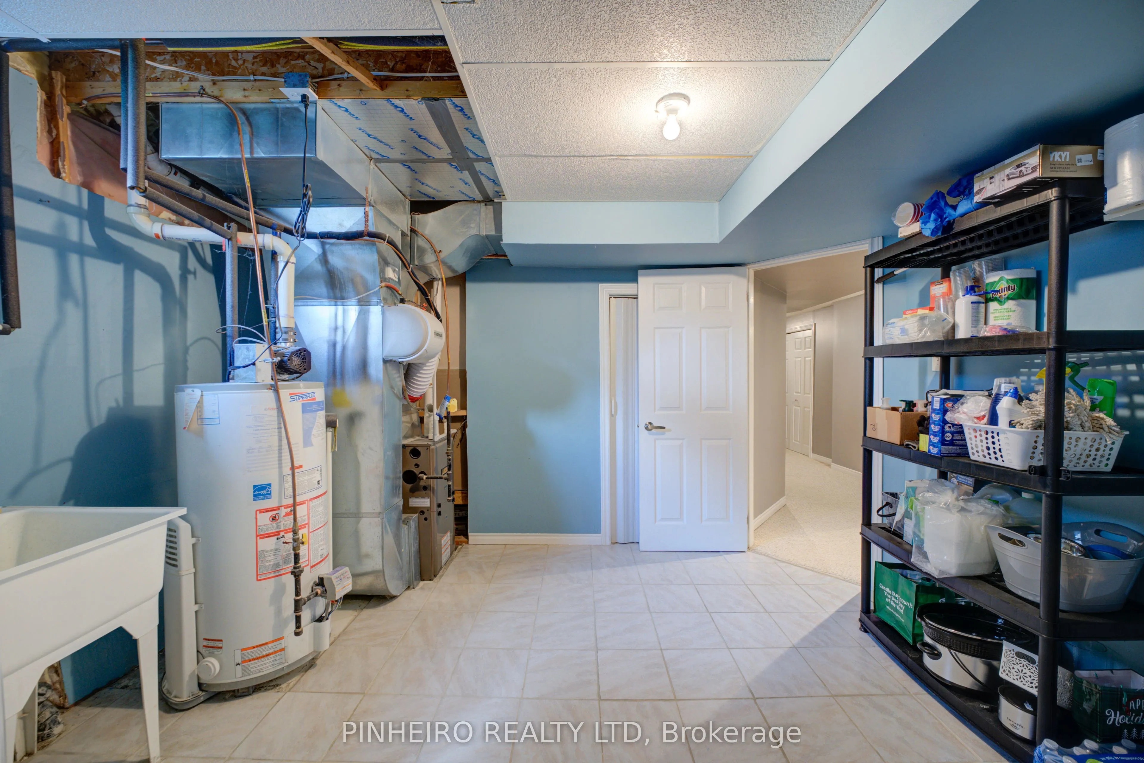 42 HICKORY Boulevard W