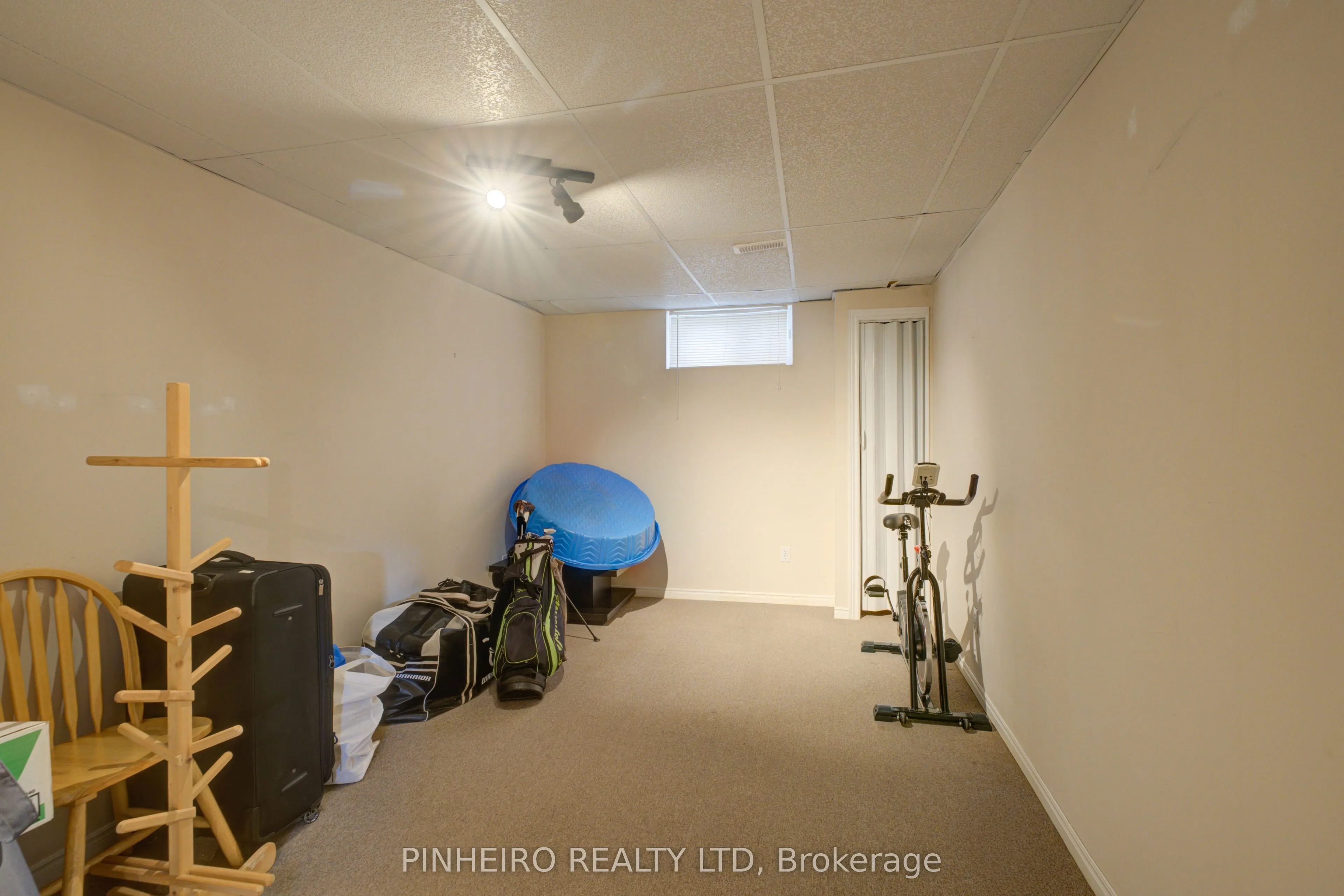 42 HICKORY Boulevard W