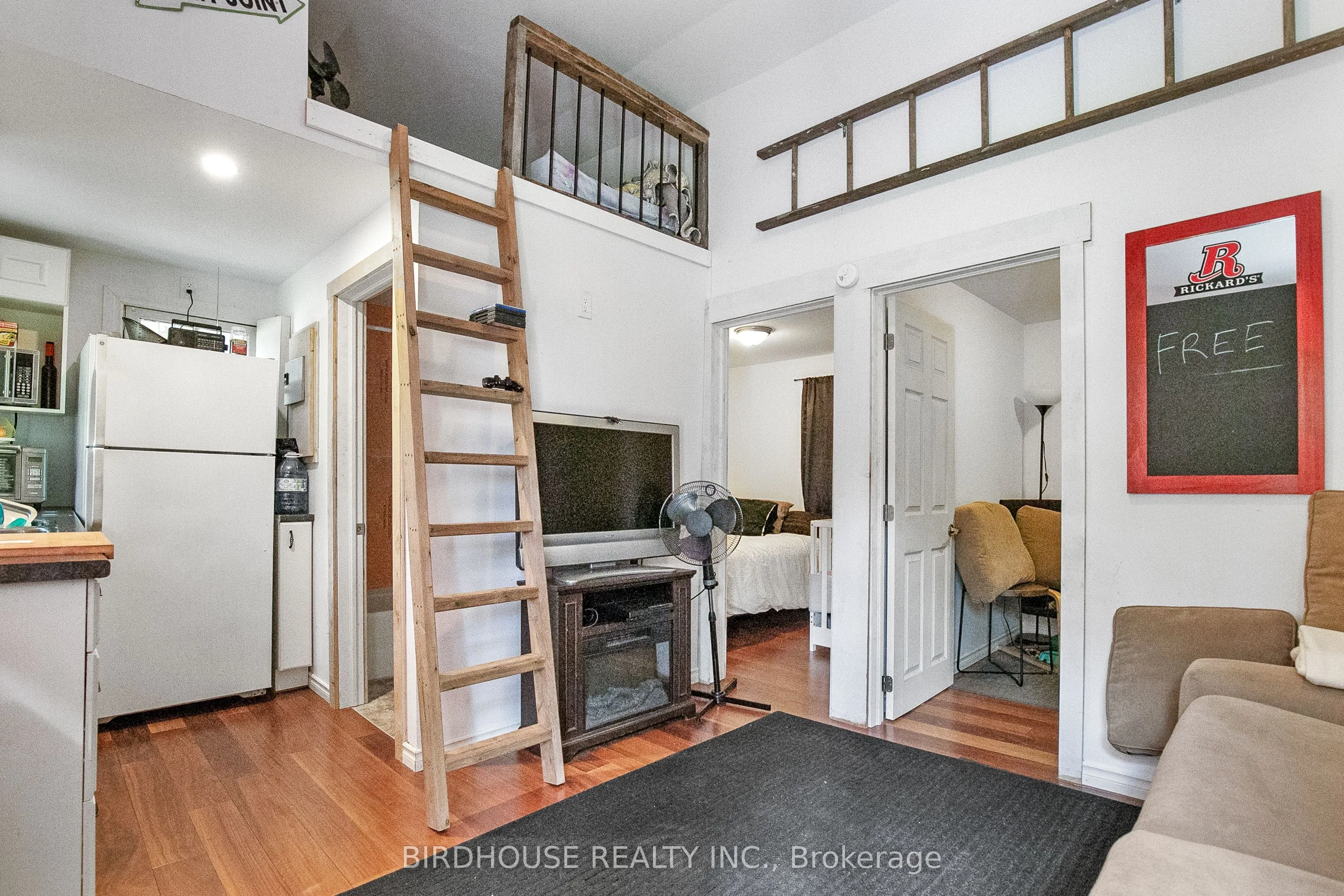 15 Cedar Nook Road