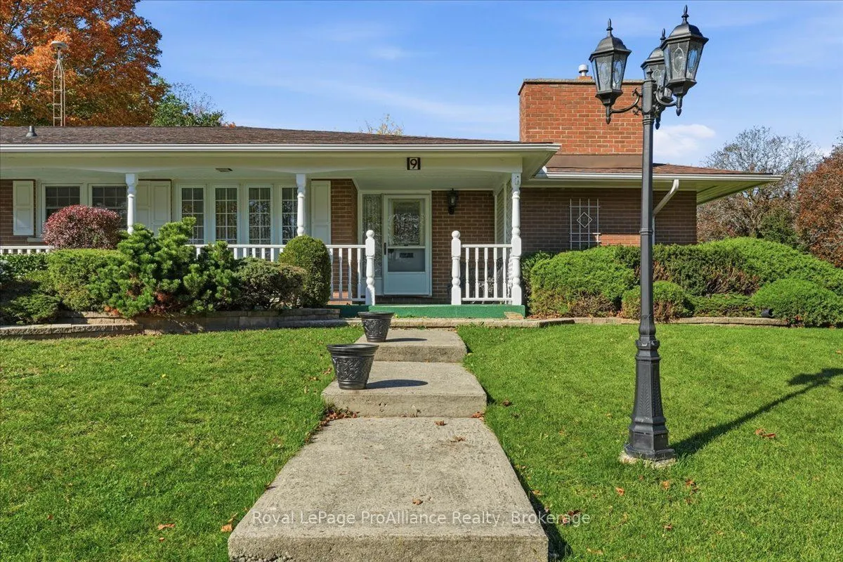 9 Parkview Heights