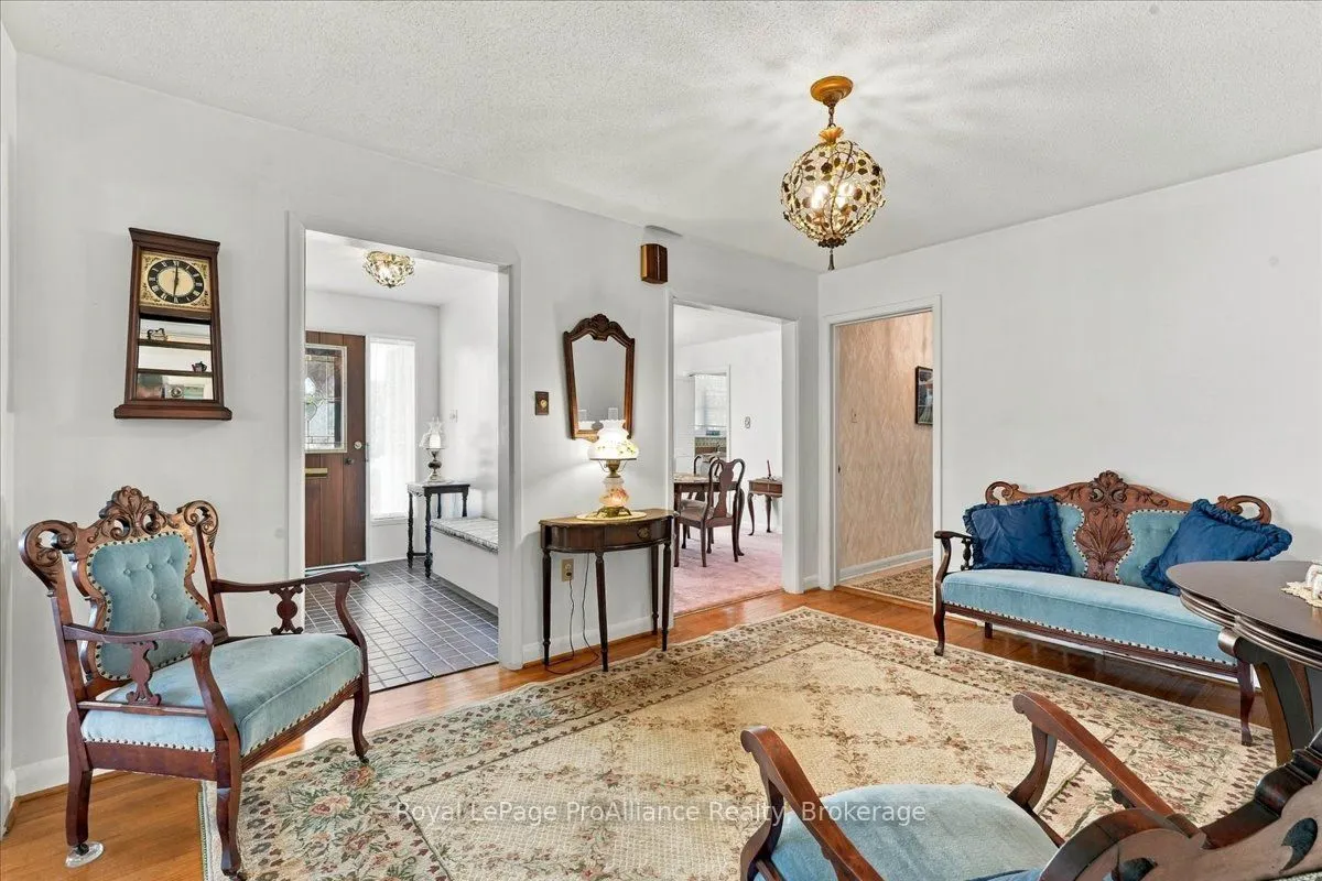 9 Parkview Heights