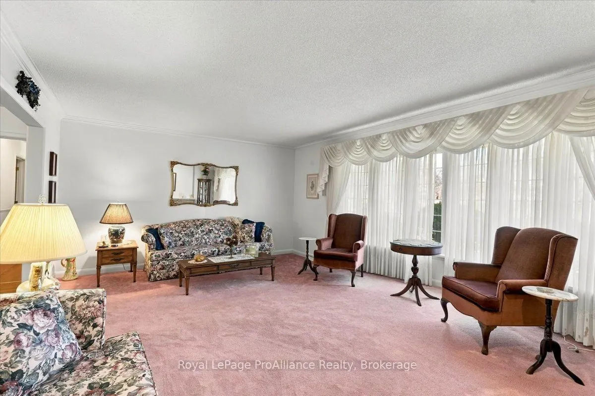 9 Parkview Heights