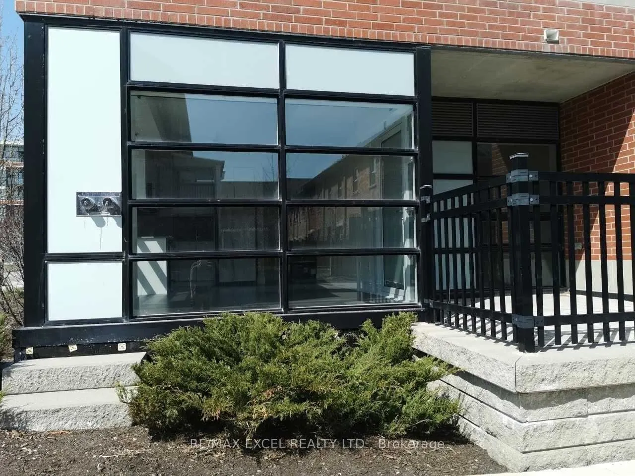 155 St Leger Street #107