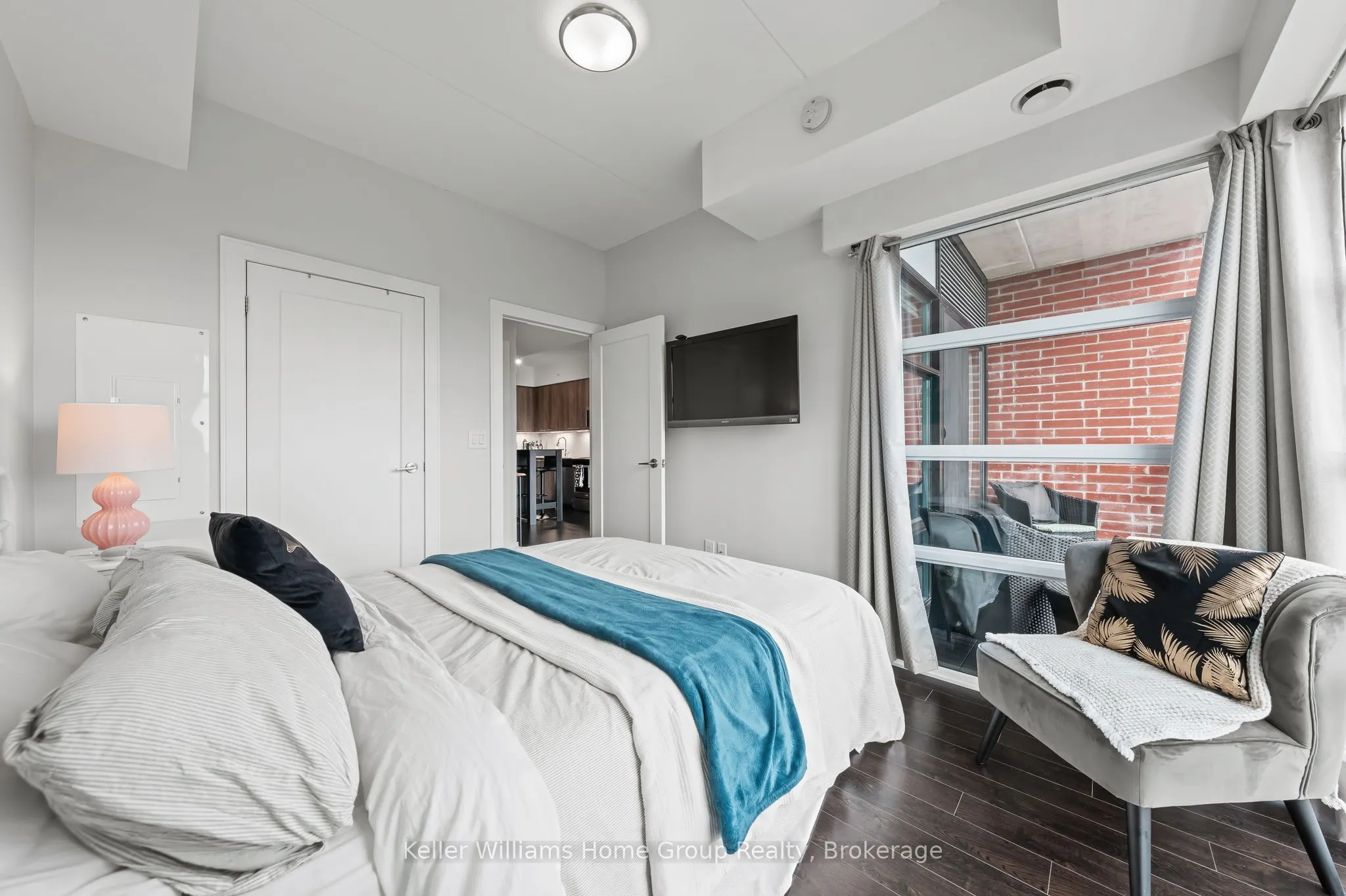 15 Prince Albert Boulevard #503