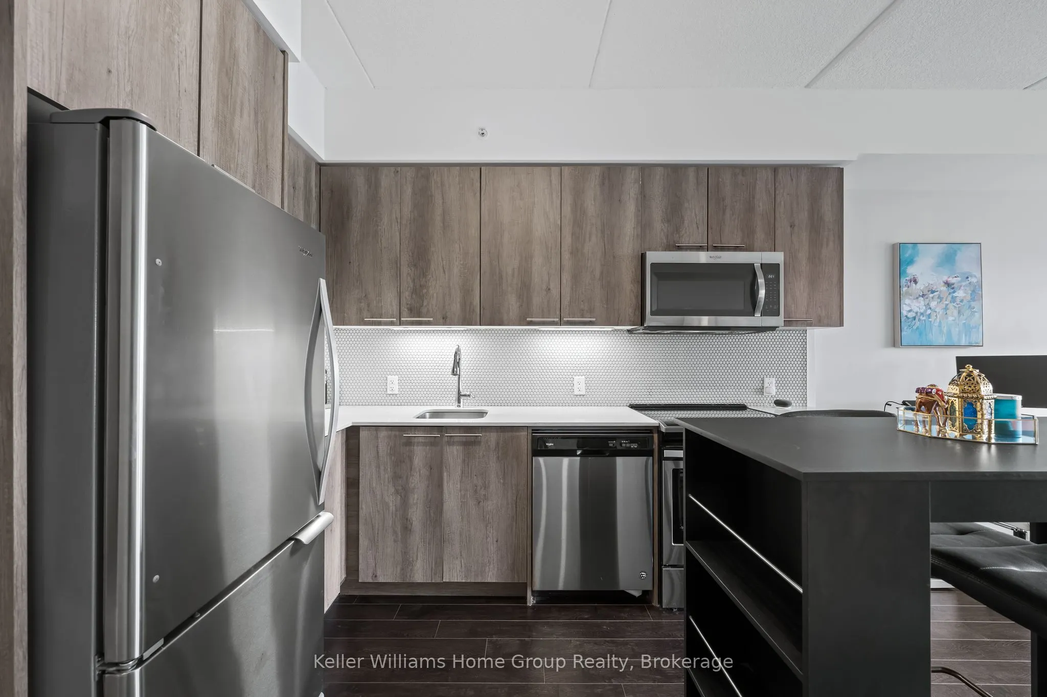 15 Prince Albert Boulevard #503