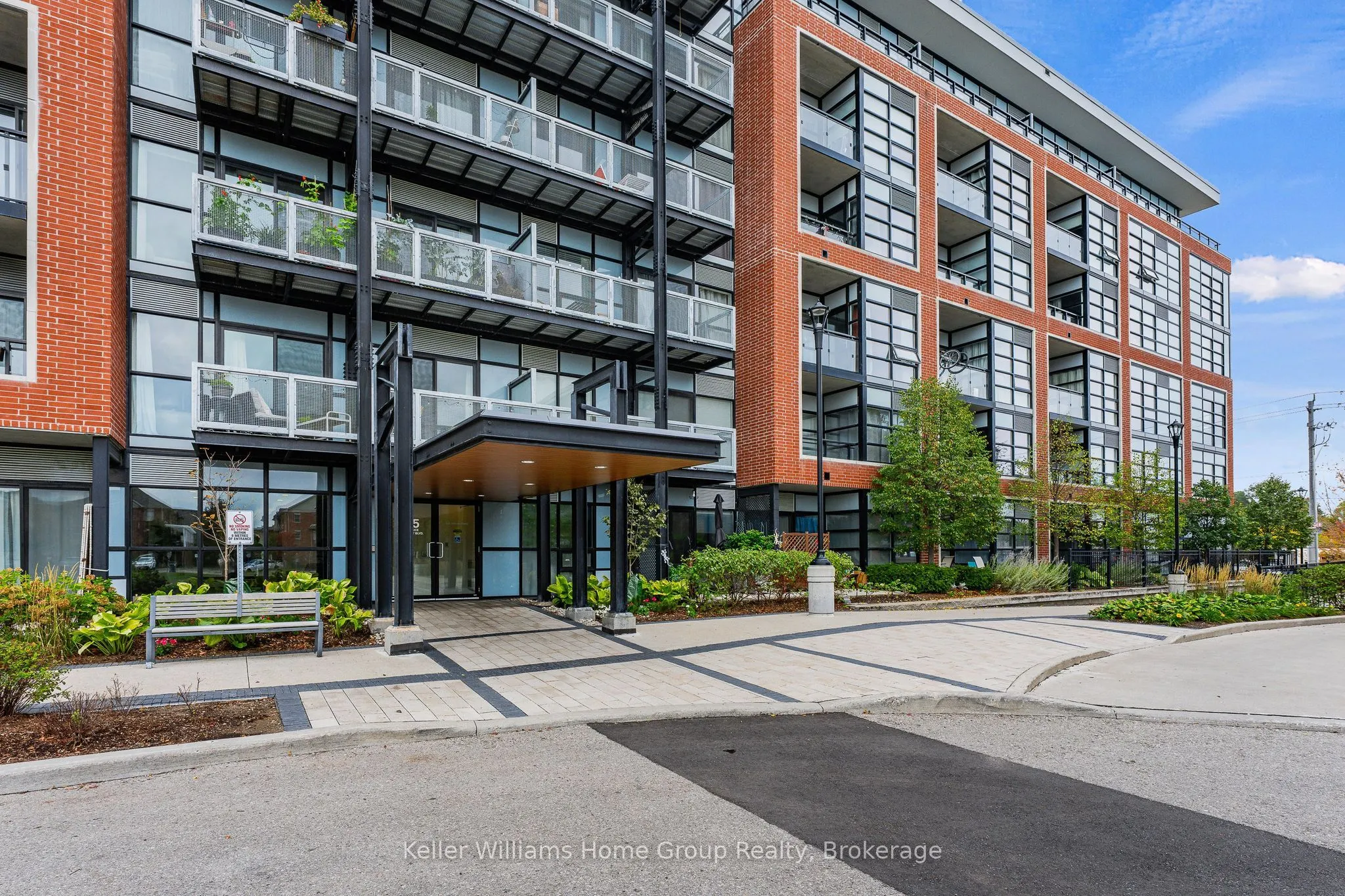 15 Prince Albert Boulevard #503