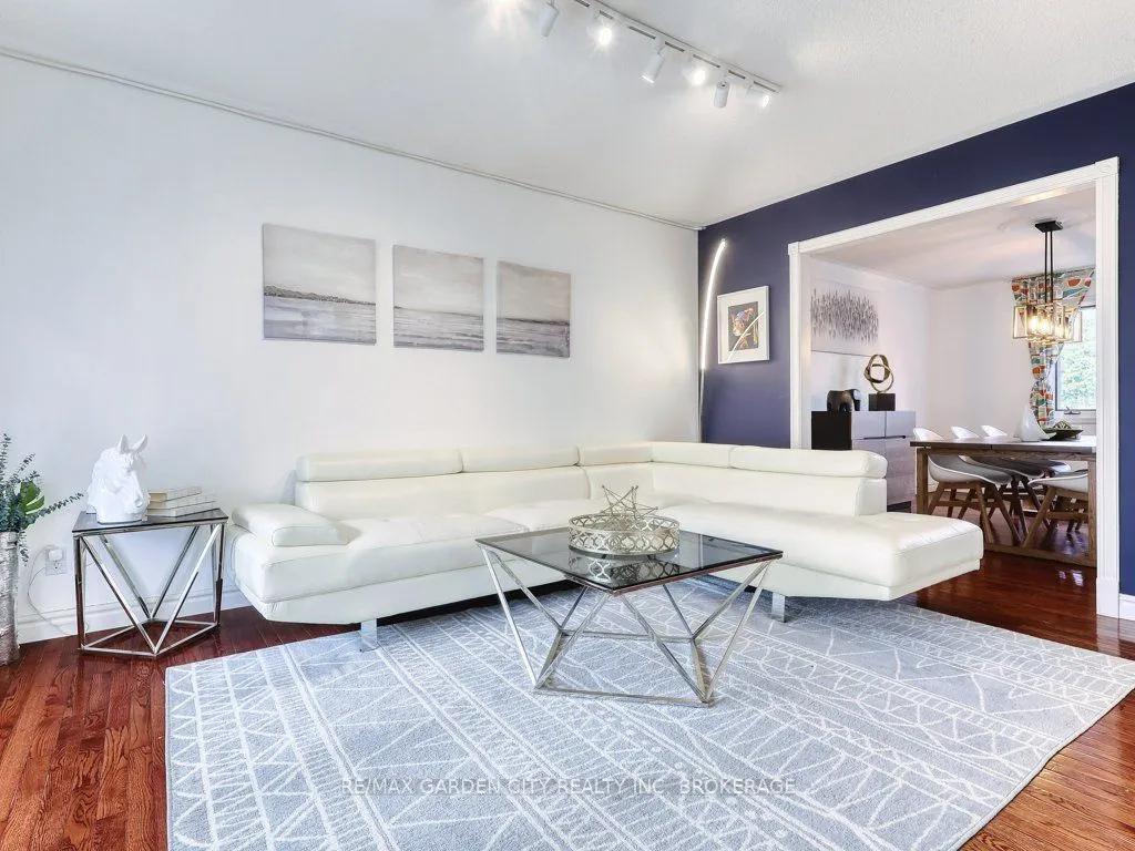 20 CONSIGLIA Drive