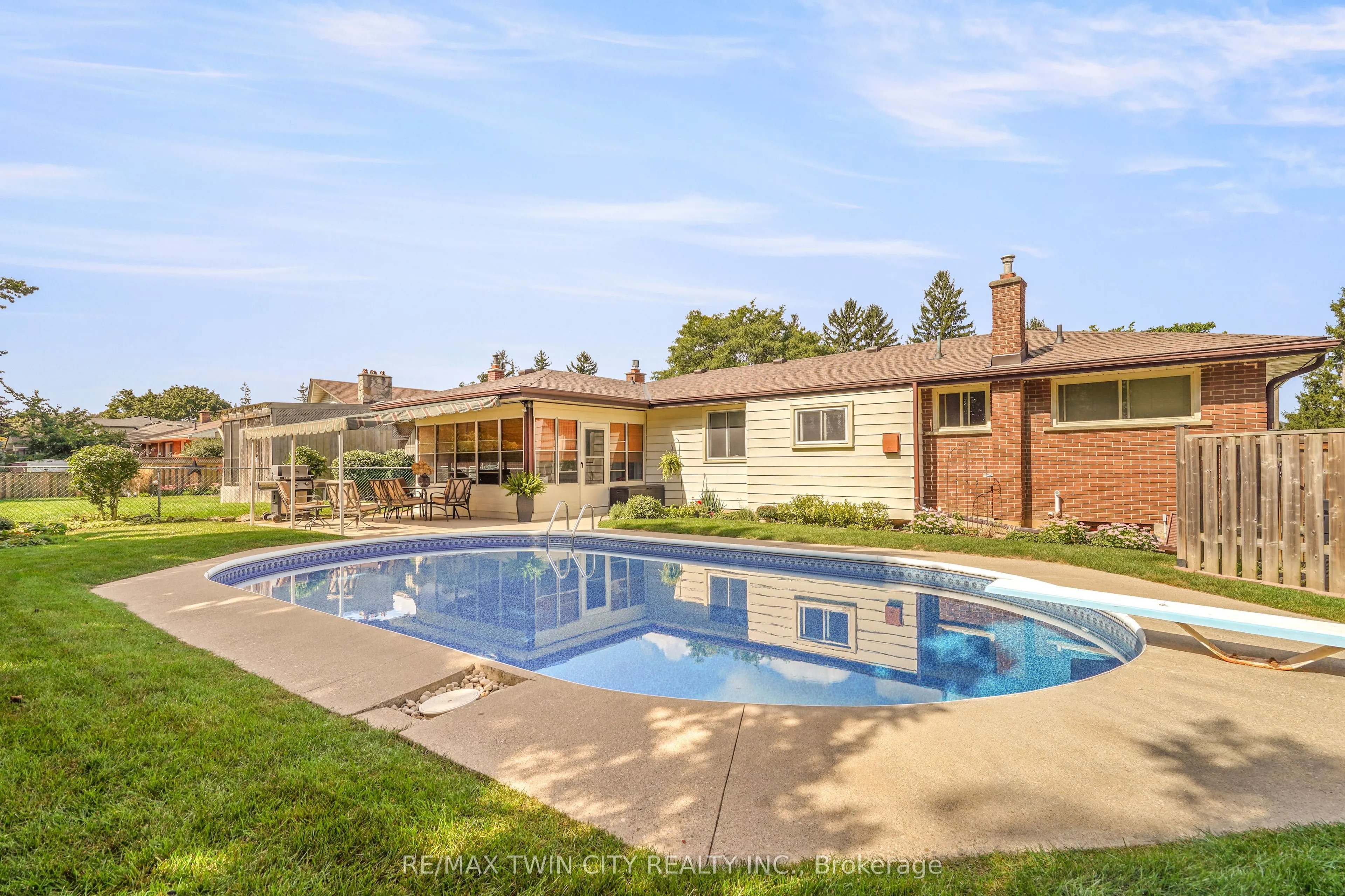 25 Brier Crescent