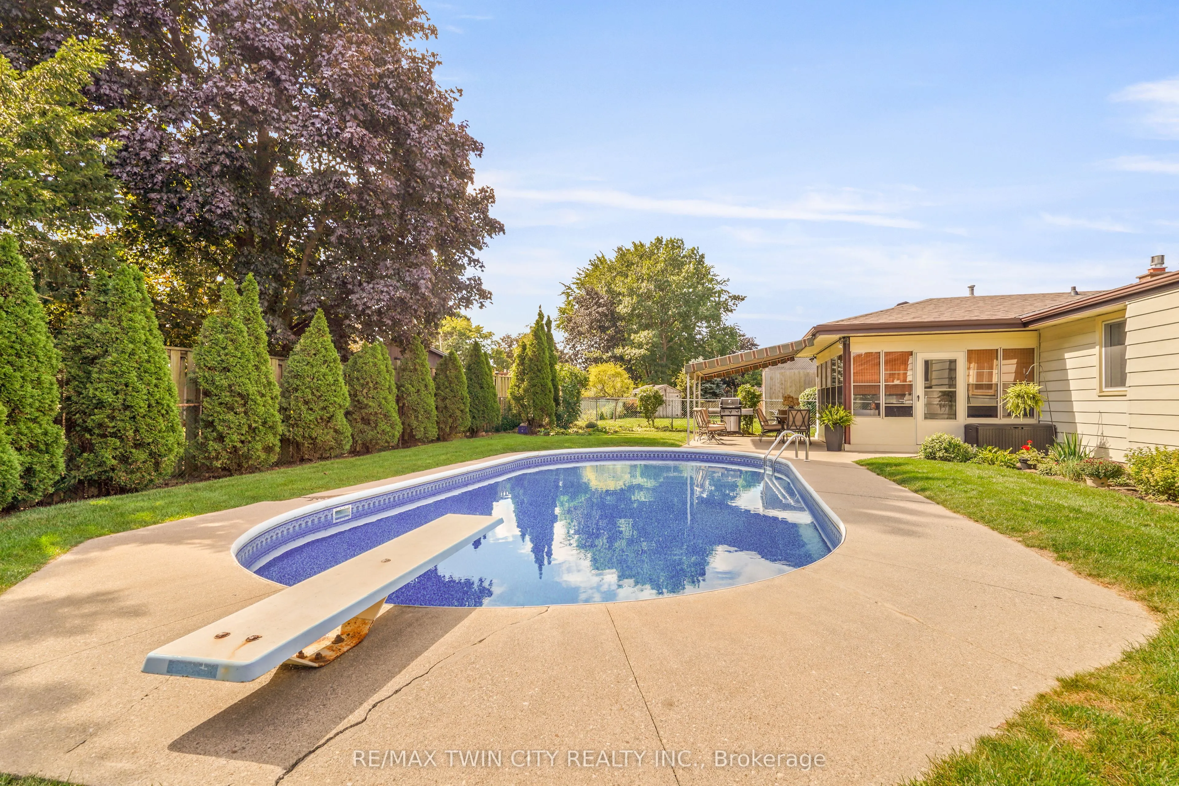 25 Brier Crescent