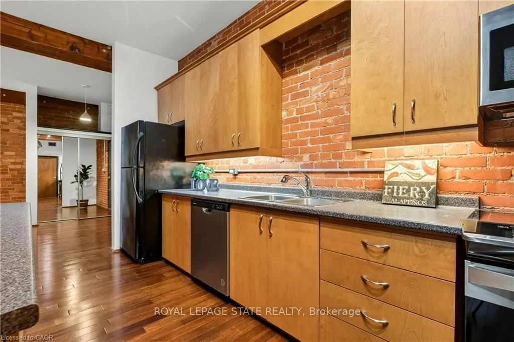 357 Hunter Street W #13