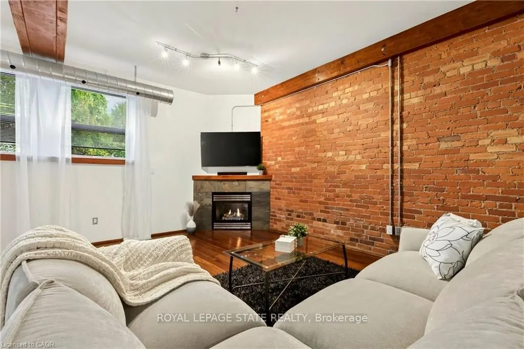 357 Hunter Street W #13