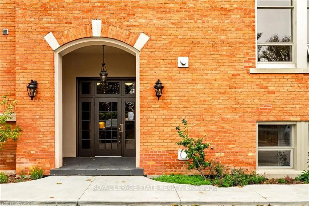 357 Hunter Street W #13