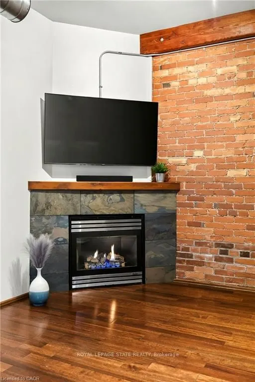357 Hunter Street W #13