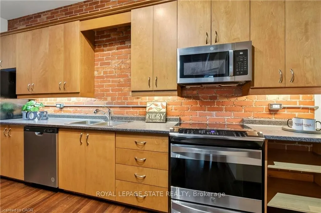 357 Hunter Street W #13