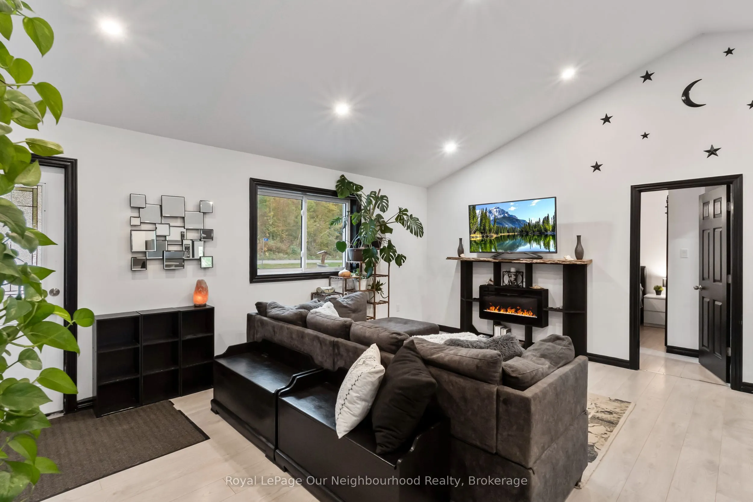 9 Cedar Hill Road
