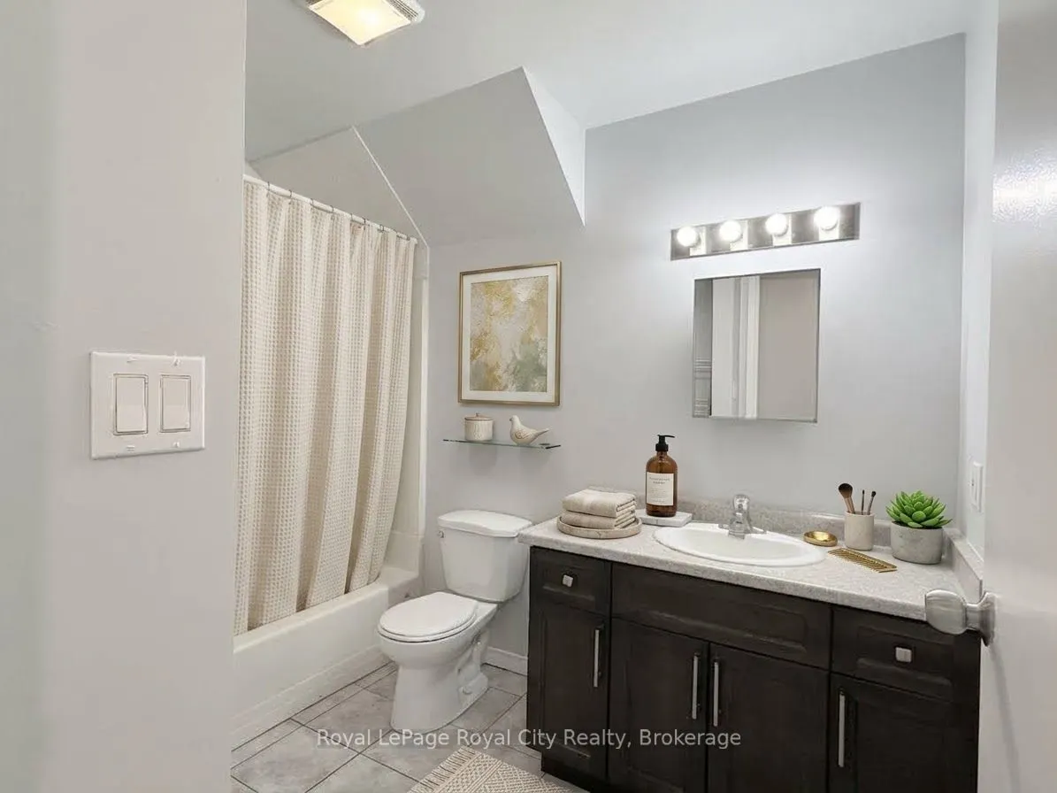 116 Wyndham Street #2