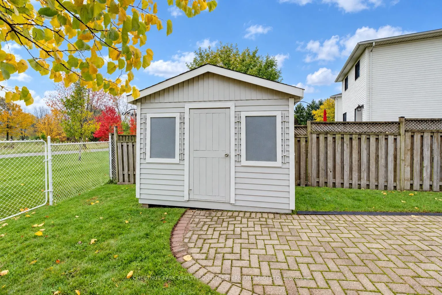 24 White Sands Court