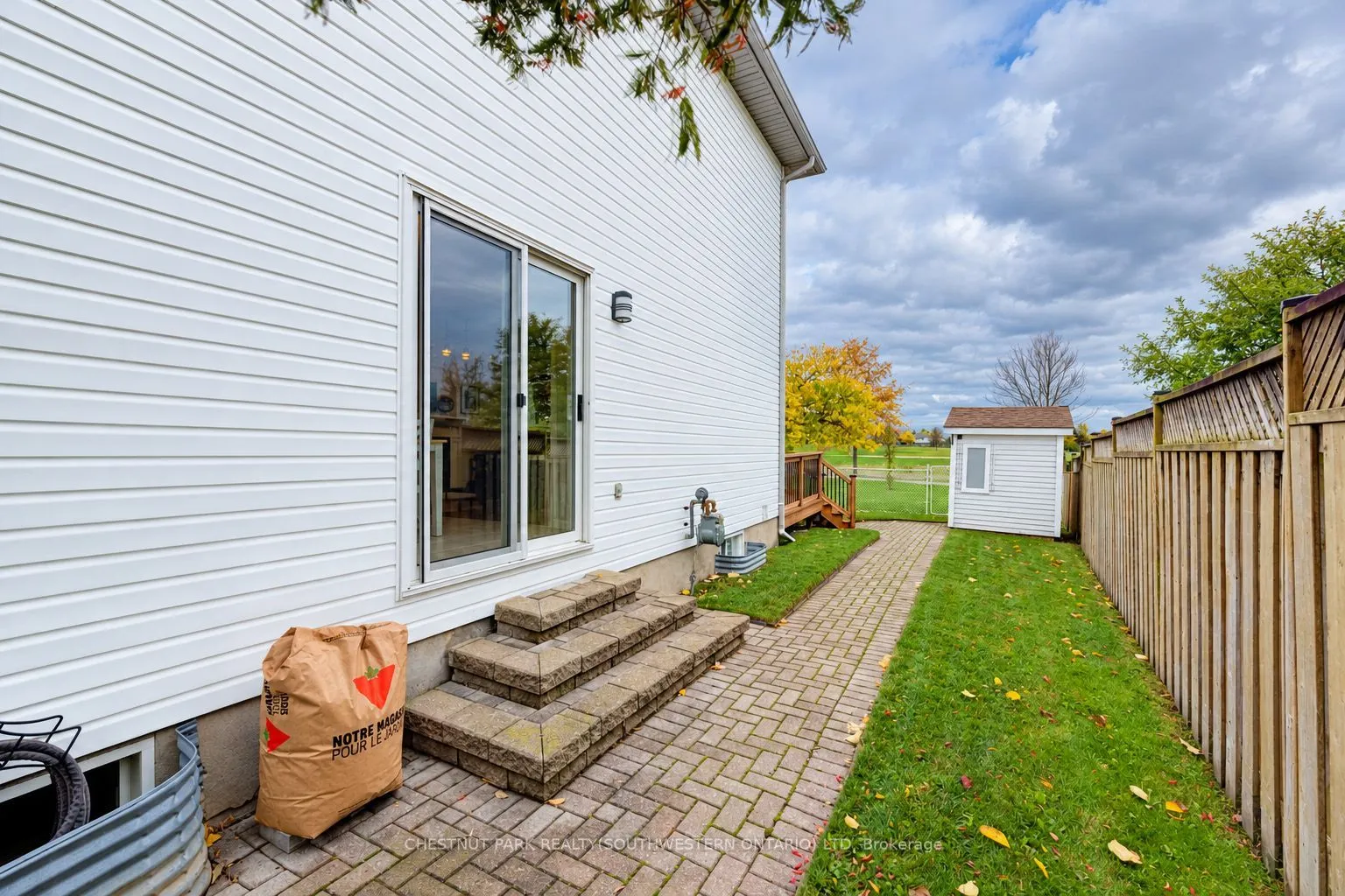 24 White Sands Court