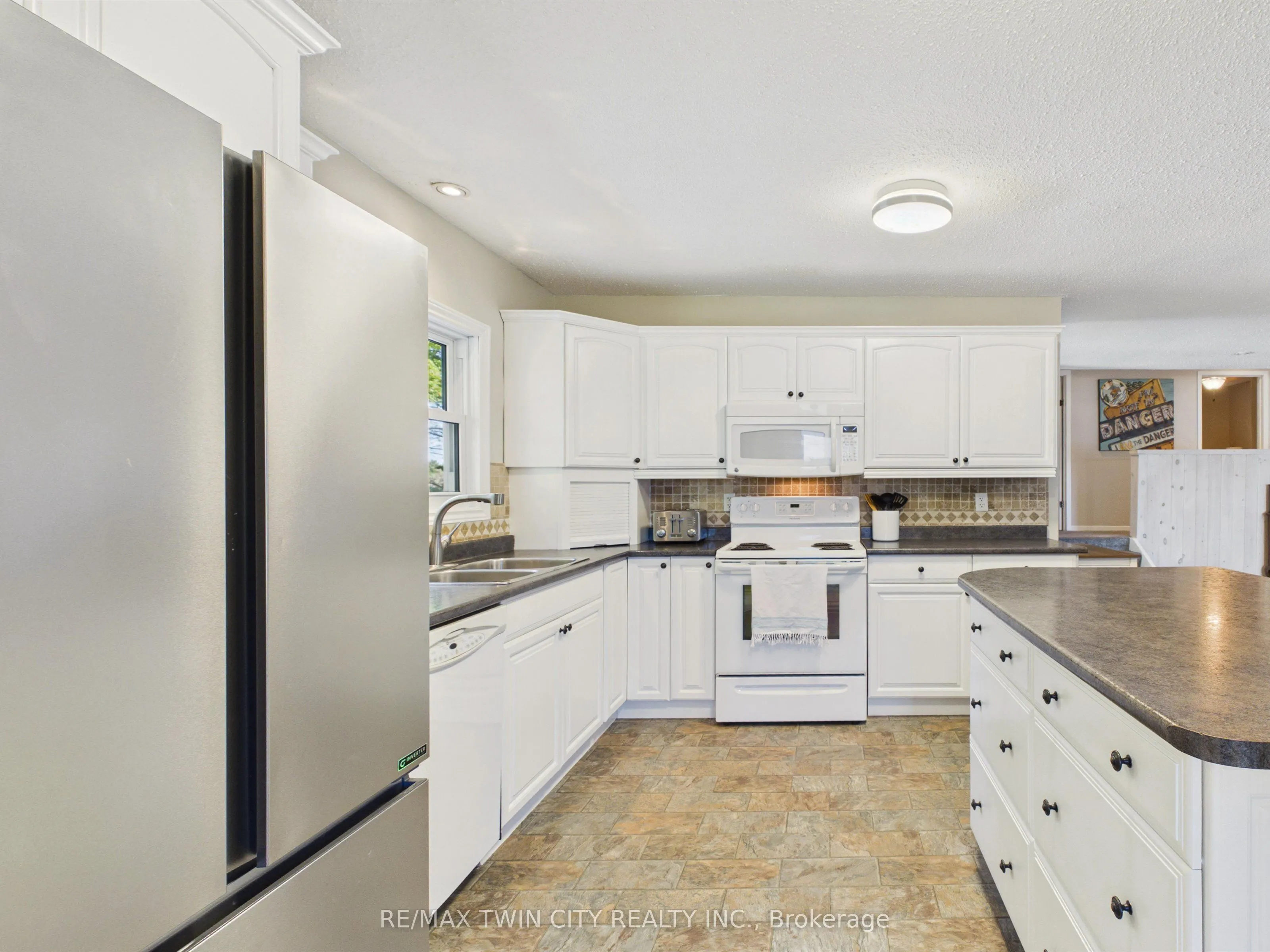 51 Mckellar Lake Road