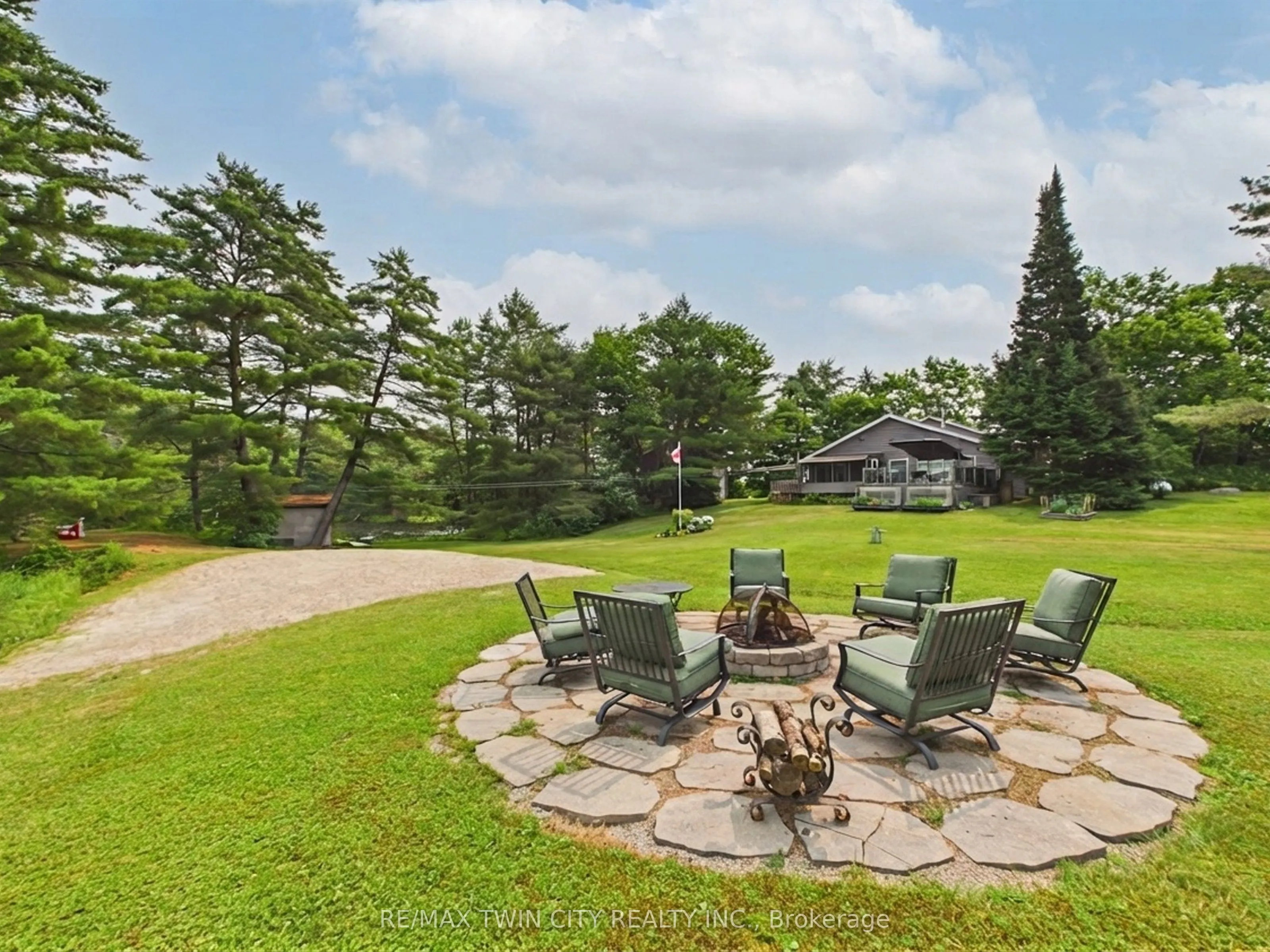 51 Mckellar Lake Road