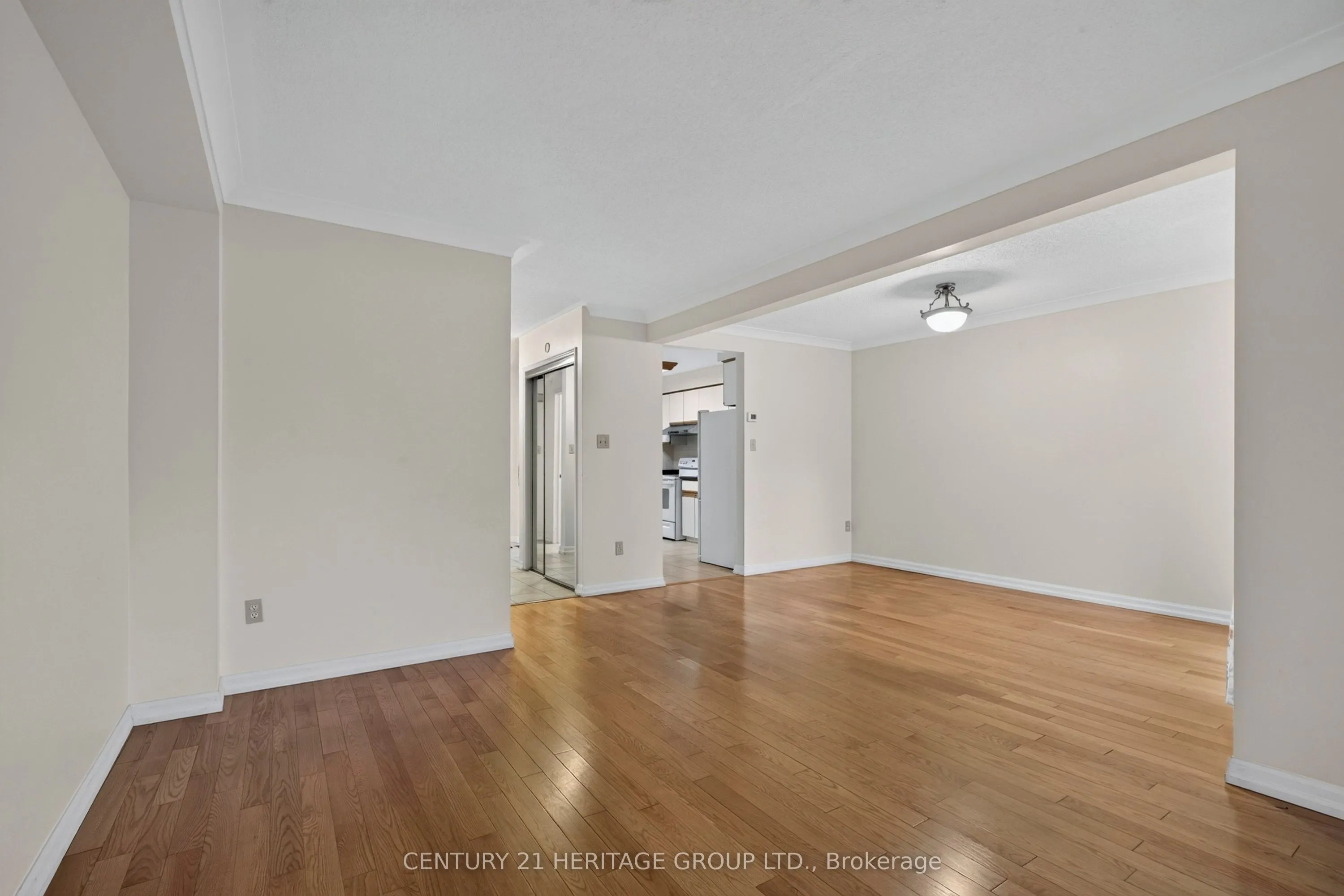 38 Elora Drive #15