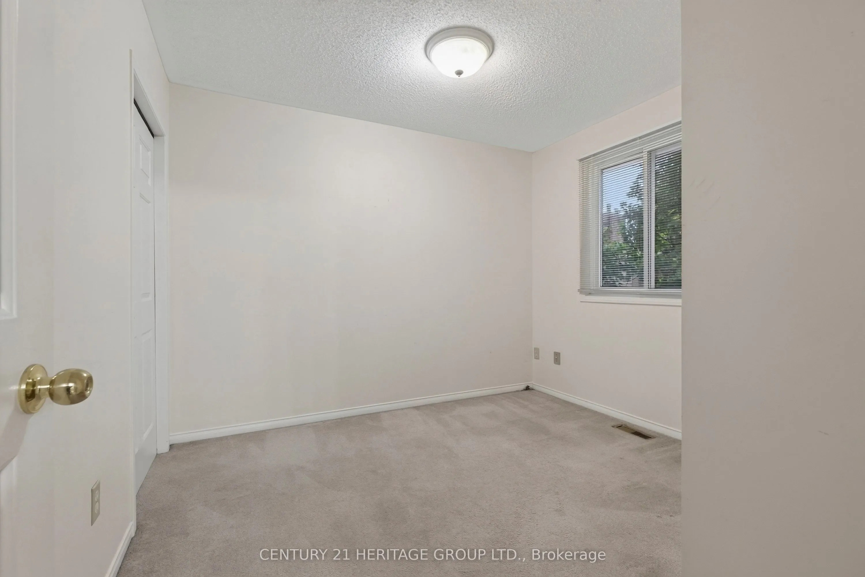 38 Elora Drive #15