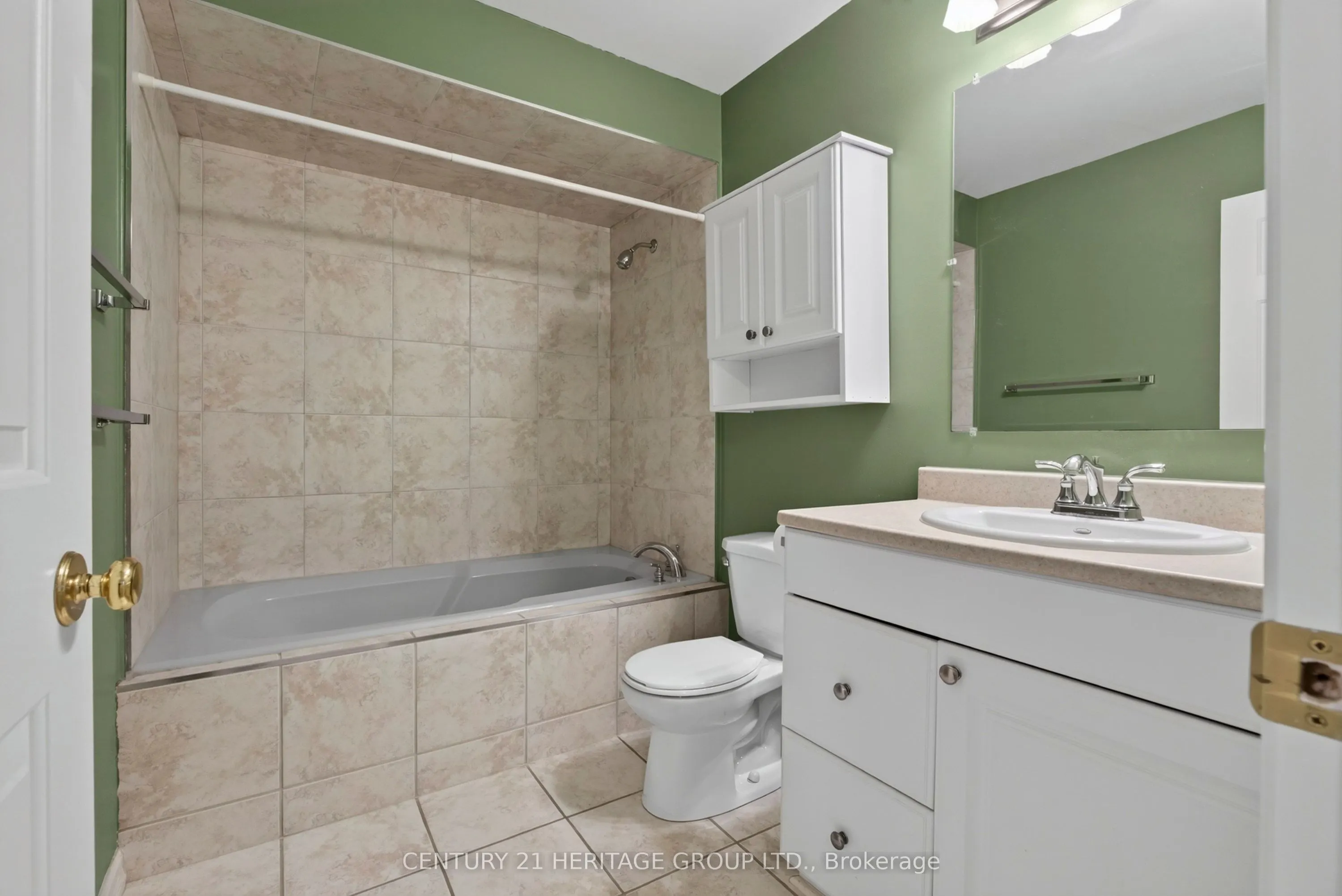 38 Elora Drive #15